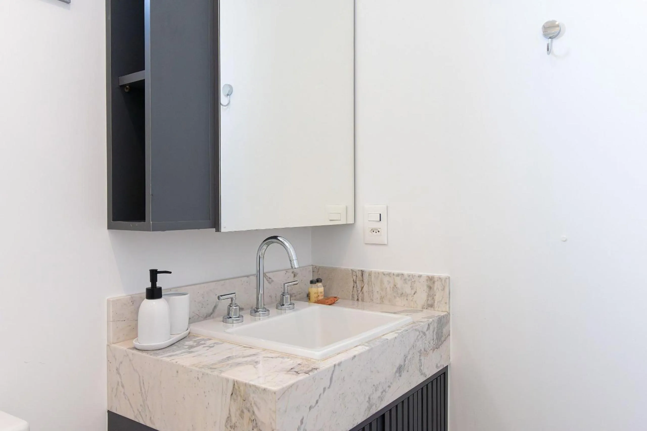 Toilet in Helbor Wide