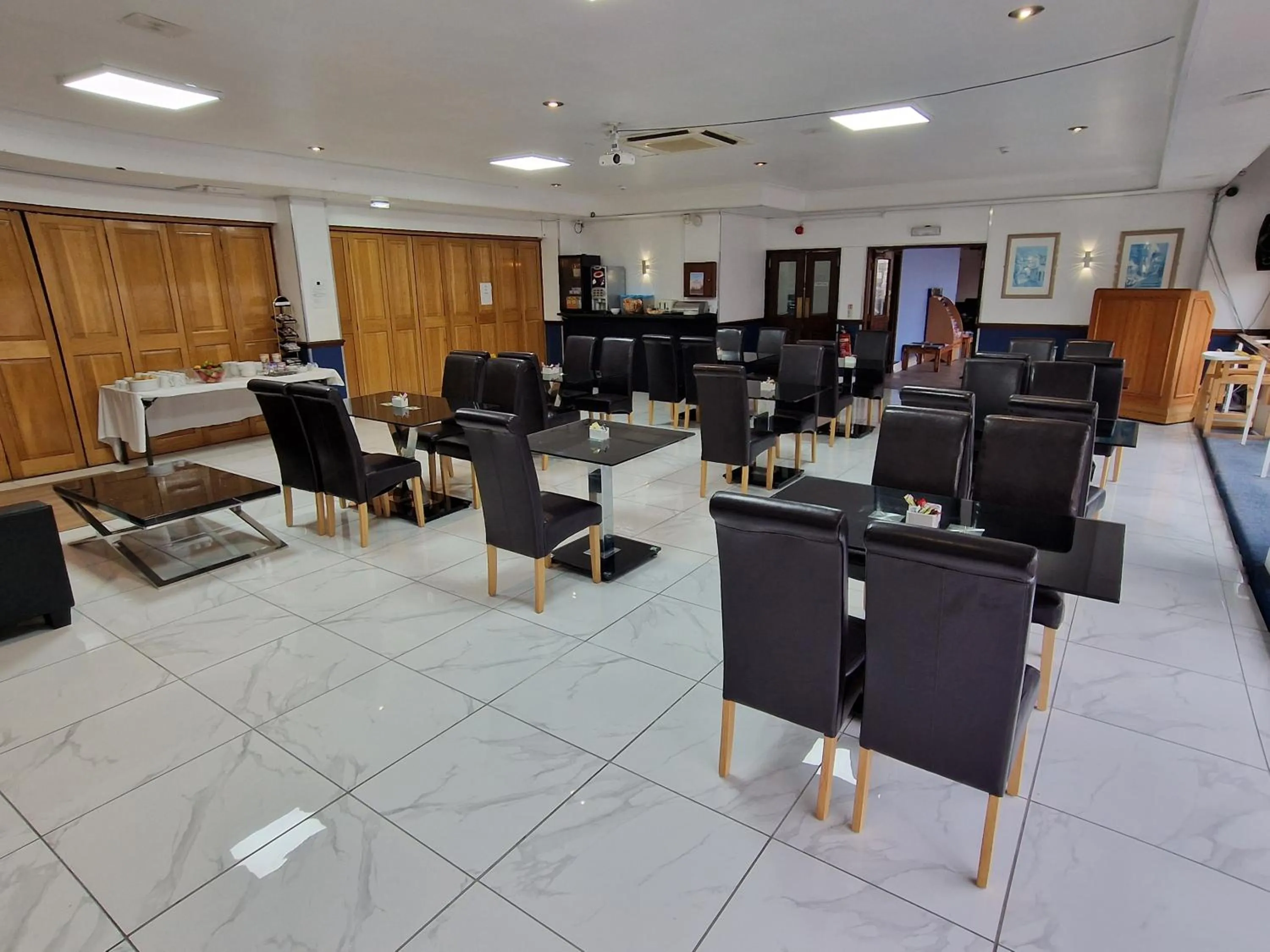 Breakfast in Gilson Hotel