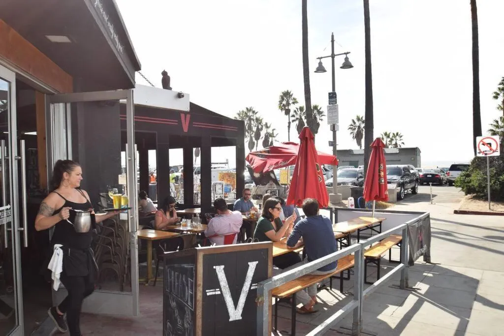 Restaurant/places to eat in Villa by the Ocean in Venice Beach