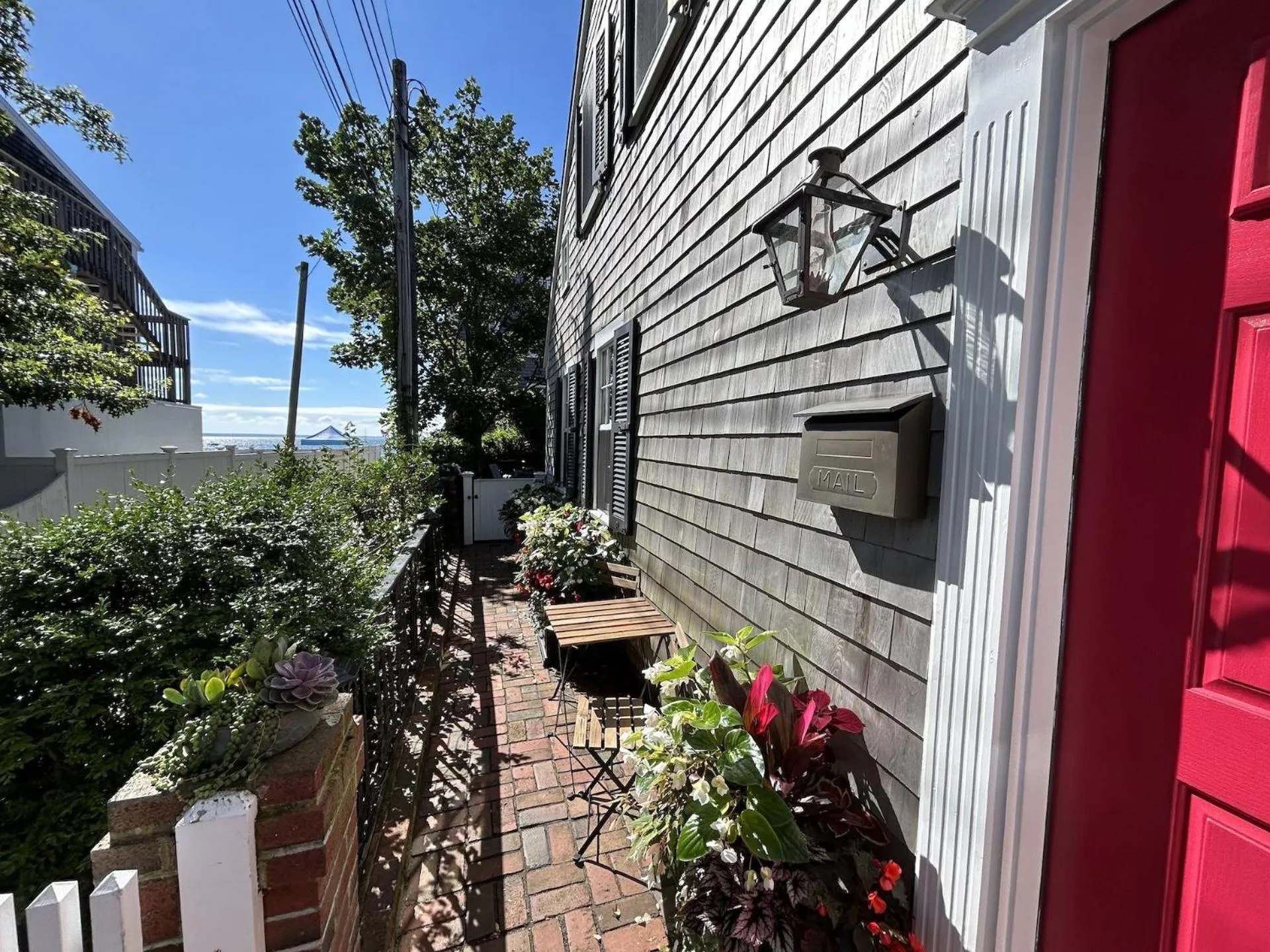 Property building in Martin House 157