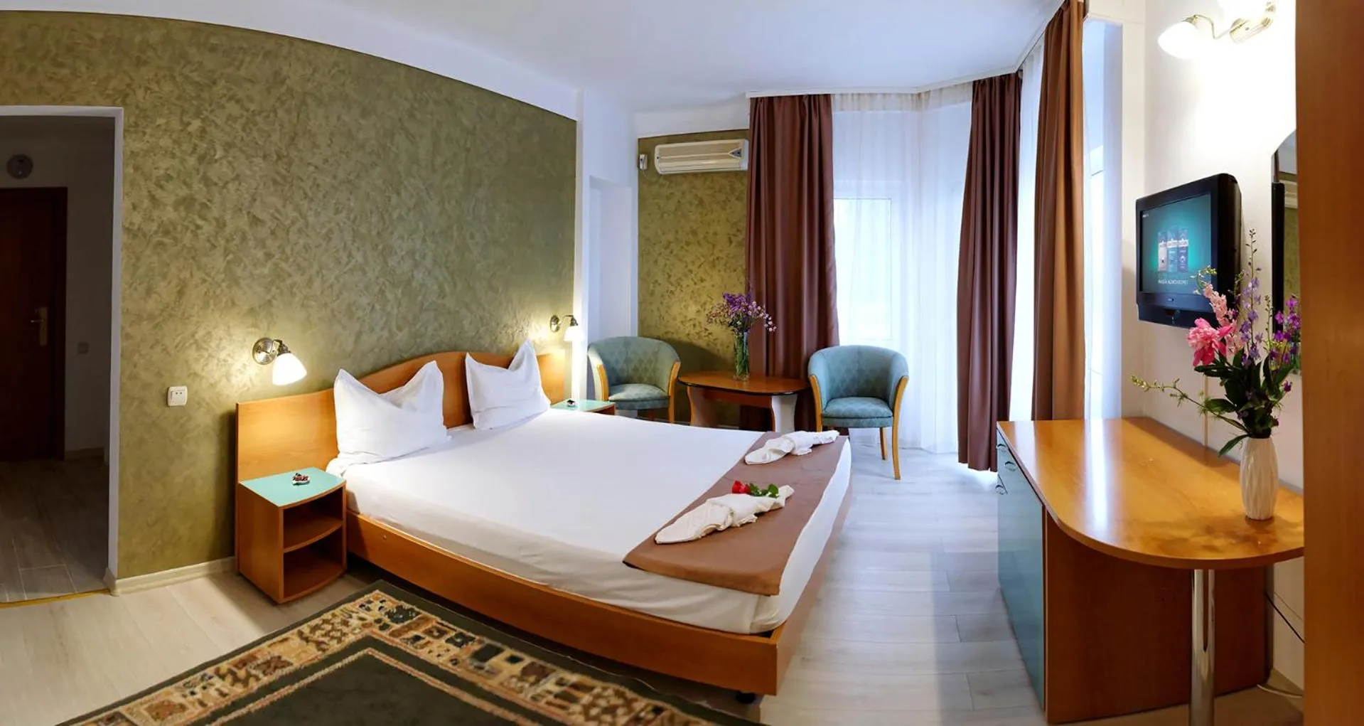 Photo of the whole room, Bed in Hotel Albatros
