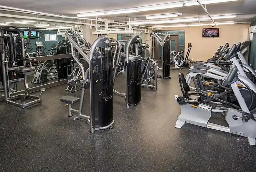 Modern Luxury 2 Bed with Panoramic City Views in Downtown LA