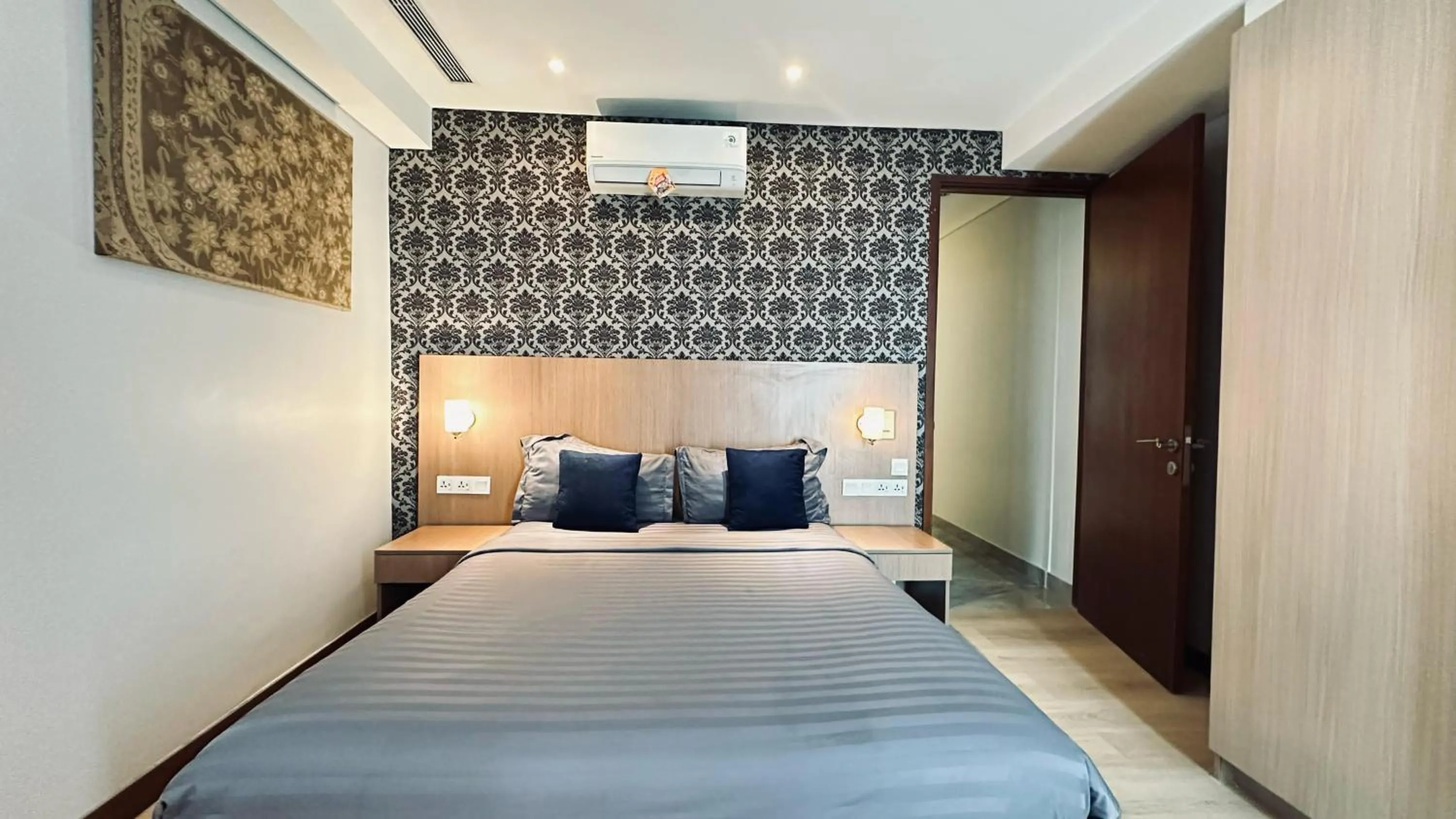 Bed in The H Tower Rasuna Suites Kuningan Jakarta By Villaloka