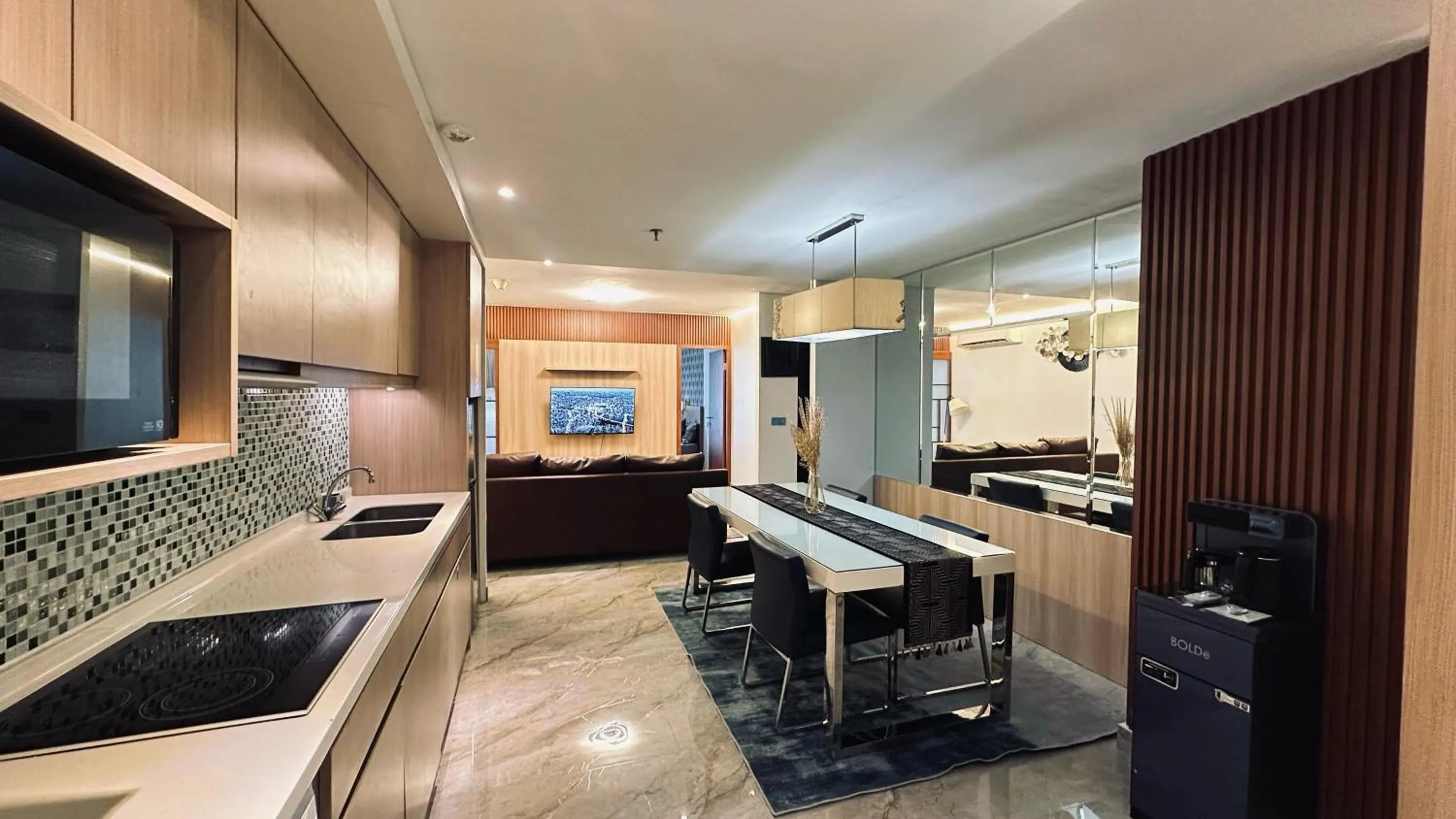 The H Tower Rasuna Suites Kuningan Jakarta By Villaloka