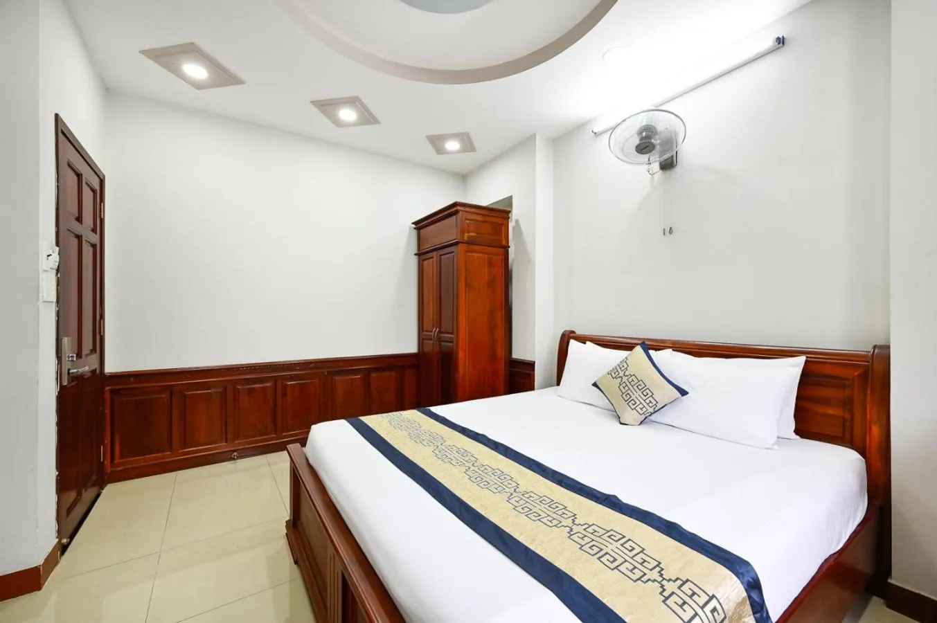 Bed in Sky Star Hotel