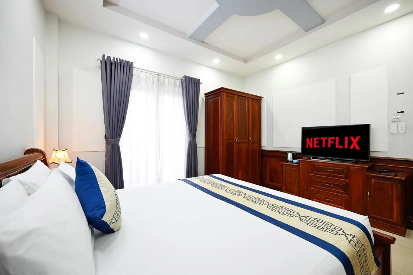 Bed in Sky Star Hotel