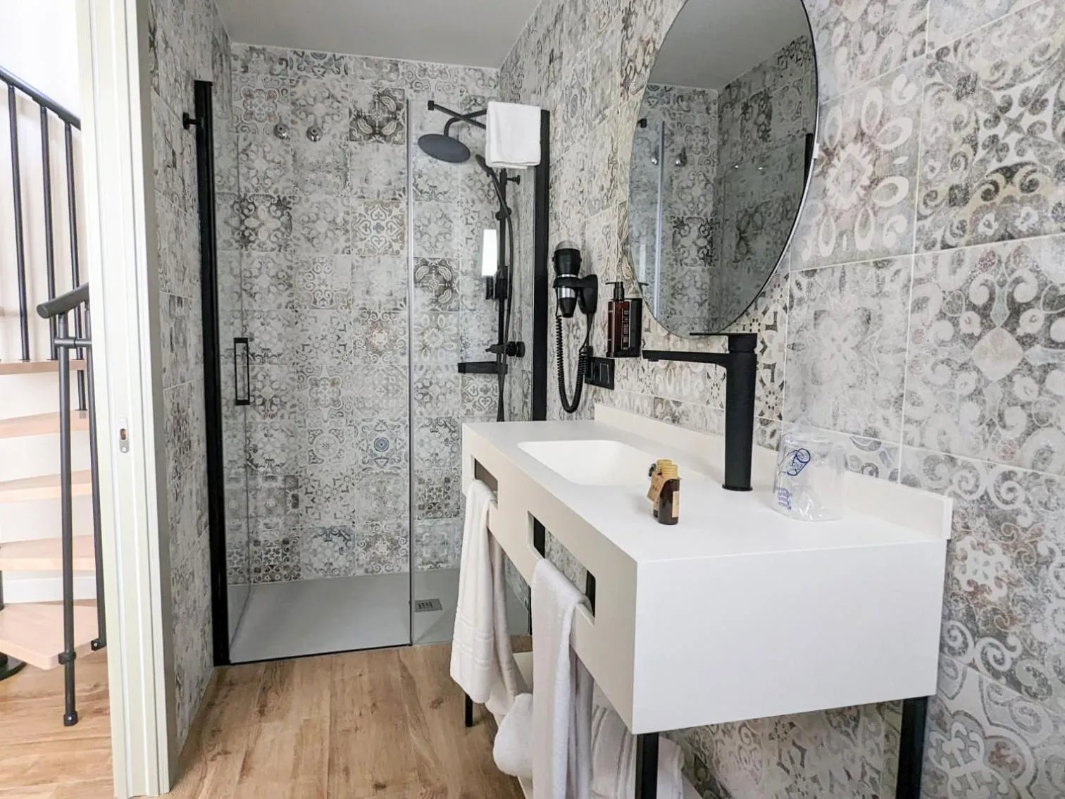 Shower in Akla Hotel Badajoz