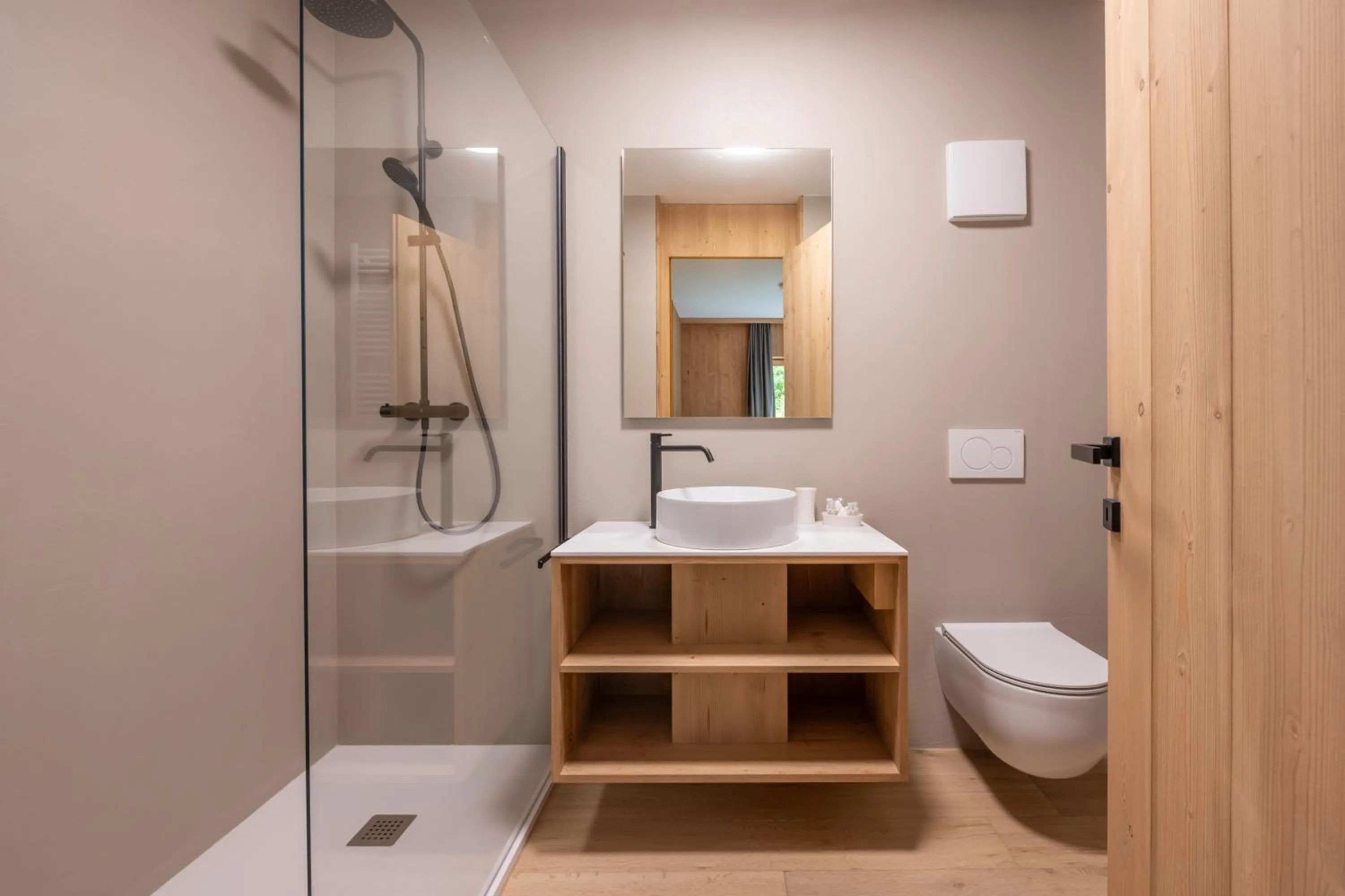 Shower in Ama Dolomiti - Residence