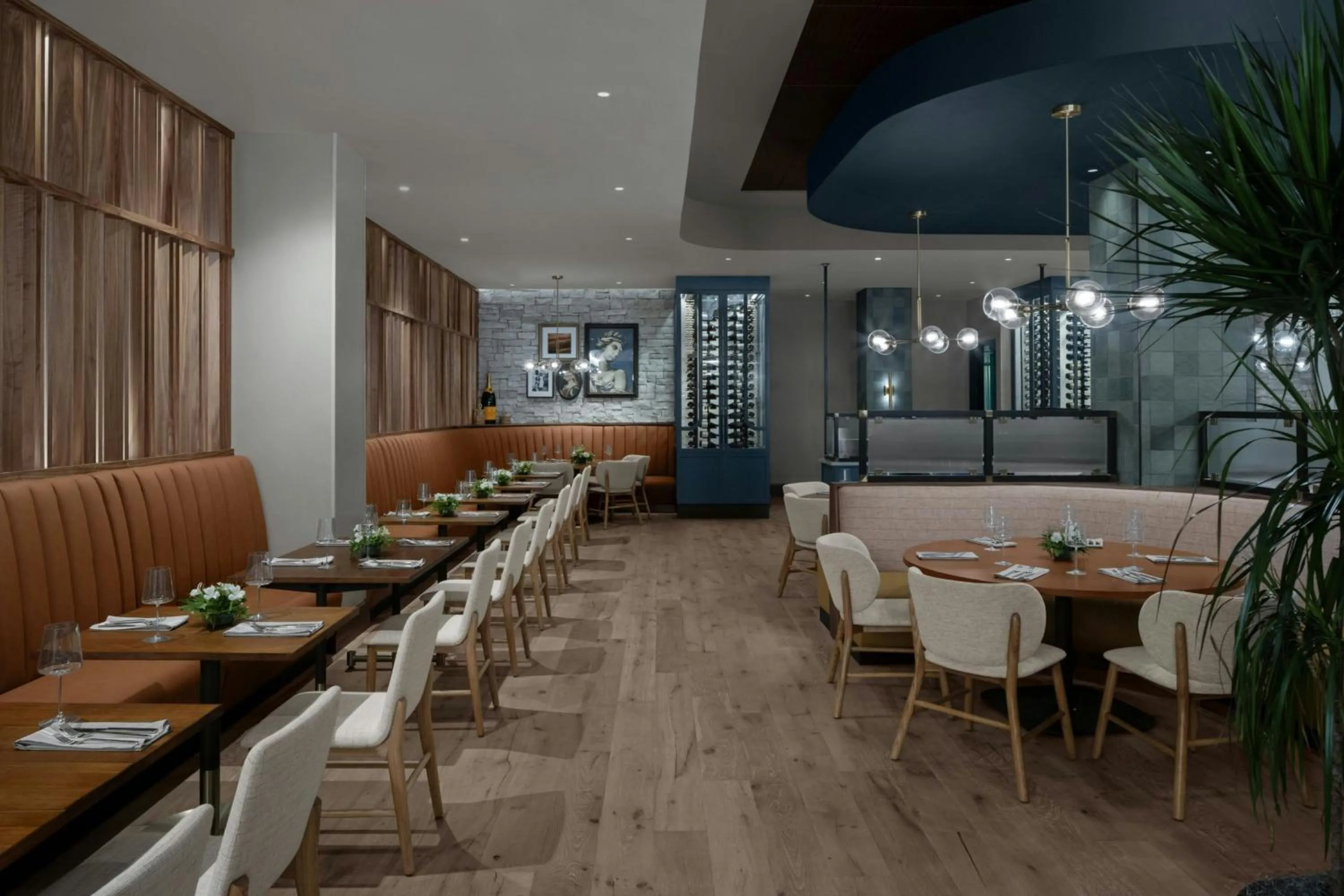 Restaurant/places to eat in AC Hotel by Marriott Lansing University Area