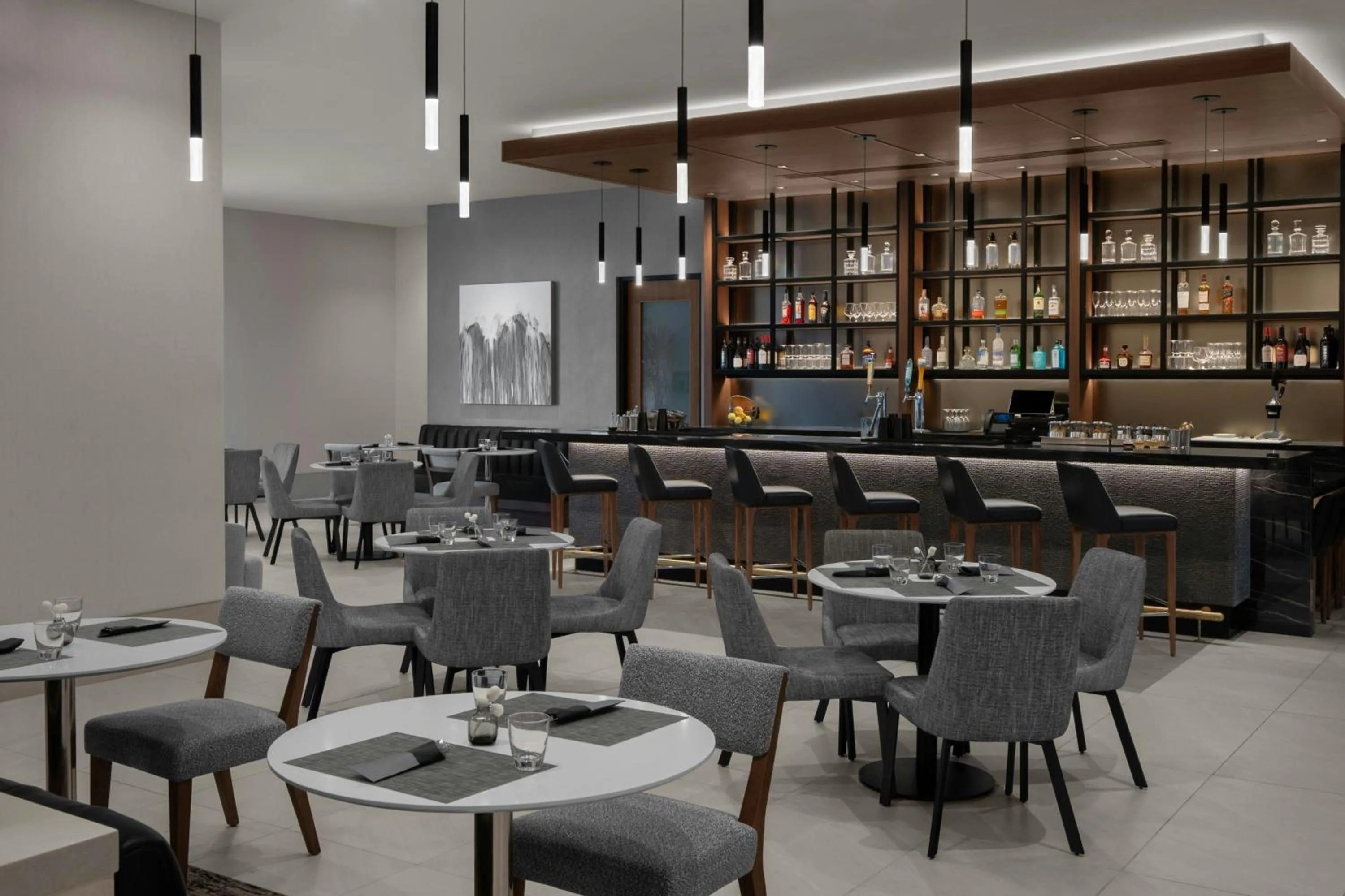 Kitchen or kitchenette in AC Hotel by Marriott Lansing University Area