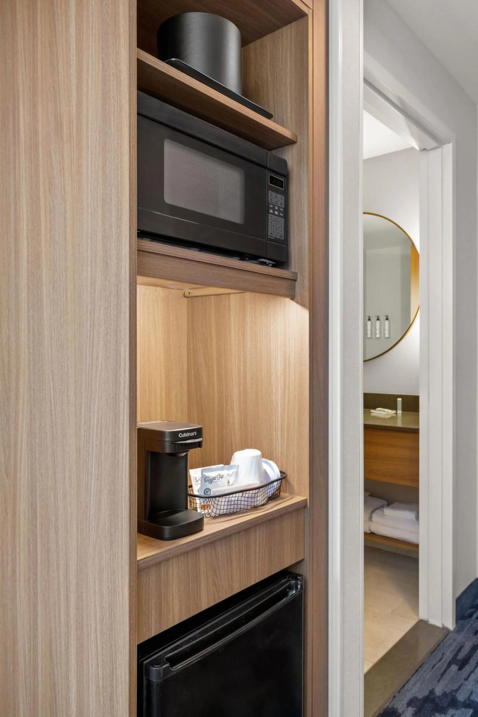 Photo of the whole room, Bed in Fairfield by Marriott Inn & Suites Baraboo