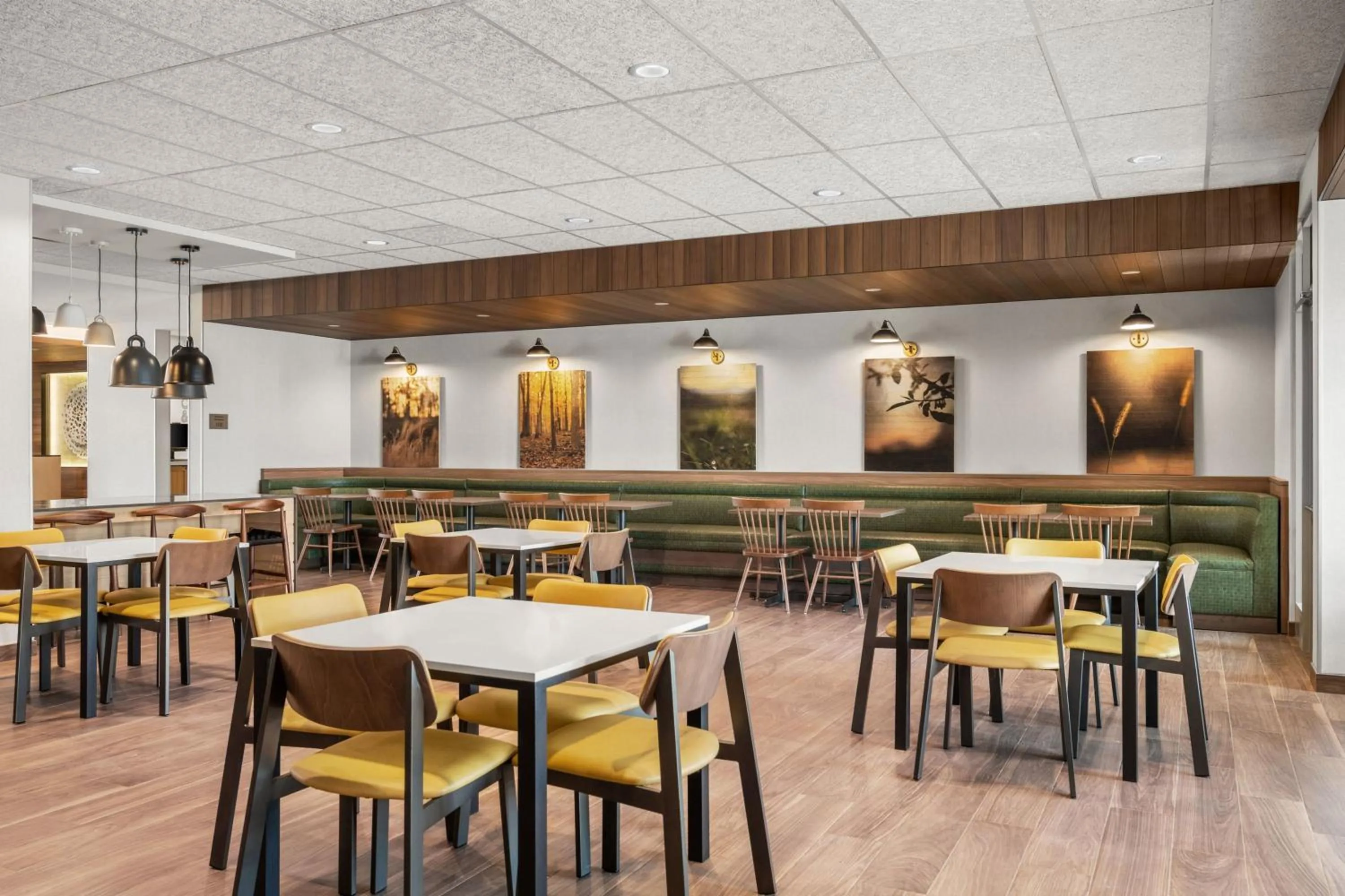 Breakfast in Fairfield by Marriott Inn & Suites Baraboo