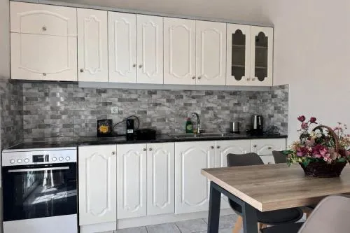 Zilean Apartments Airport by Airstay