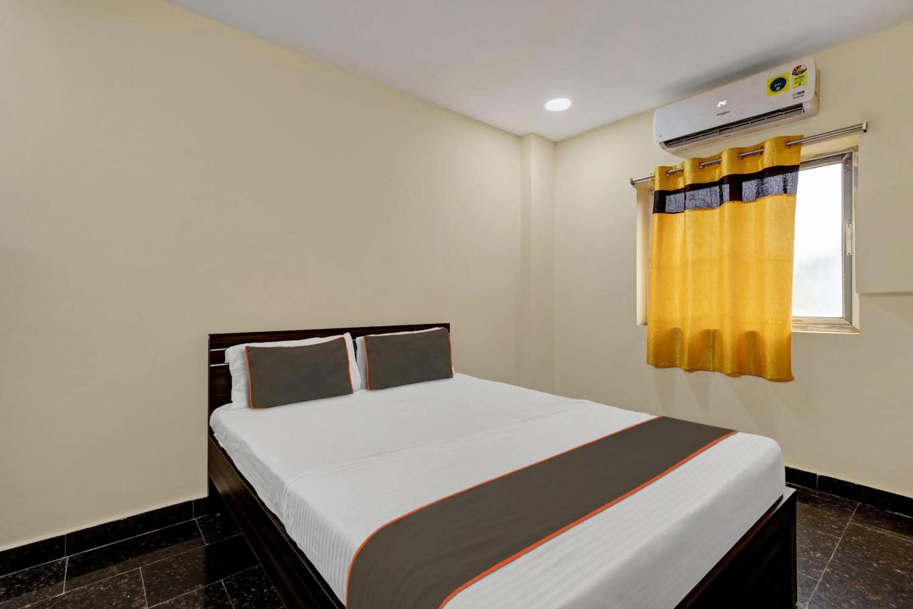 Bedroom in Hotel O AYWA STAYINN