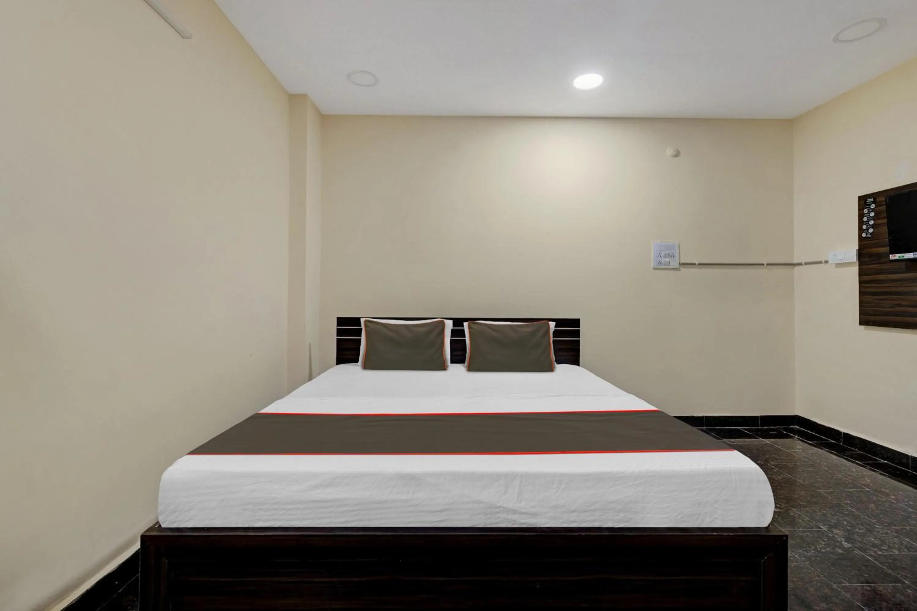 Bedroom in Hotel O AYWA STAYINN