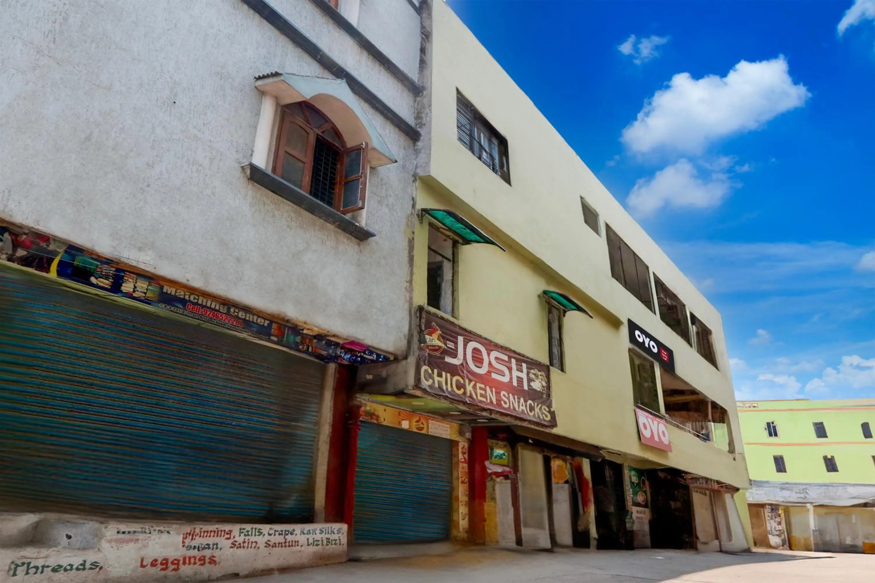 Facade/entrance in Hotel O Heavens Inn
