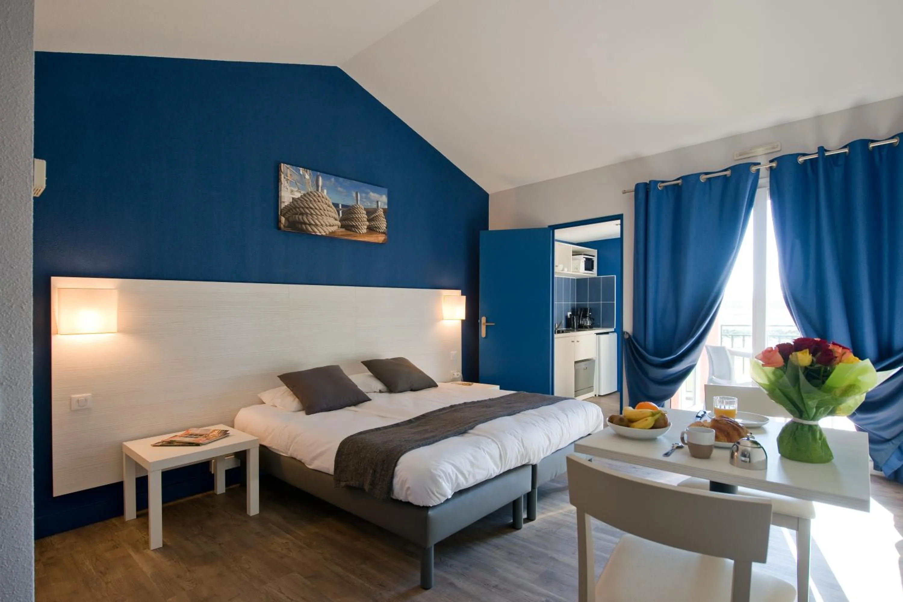 Photo of the whole room, Bed in SOWELL RESIDENCES Les Hameaux de Camargue