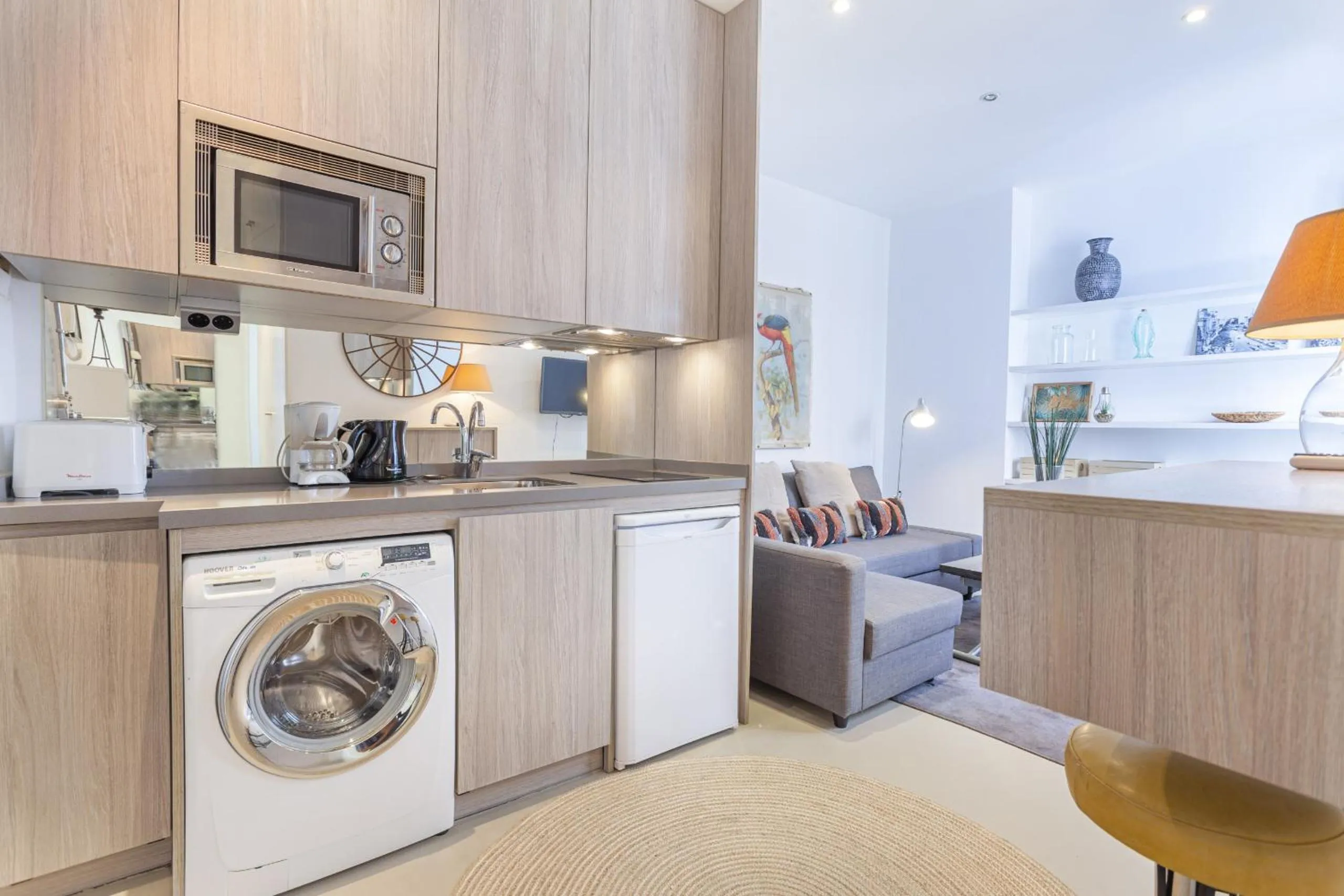 Kitchen or kitchenette in Apartamento Las Cortes II en Madrid