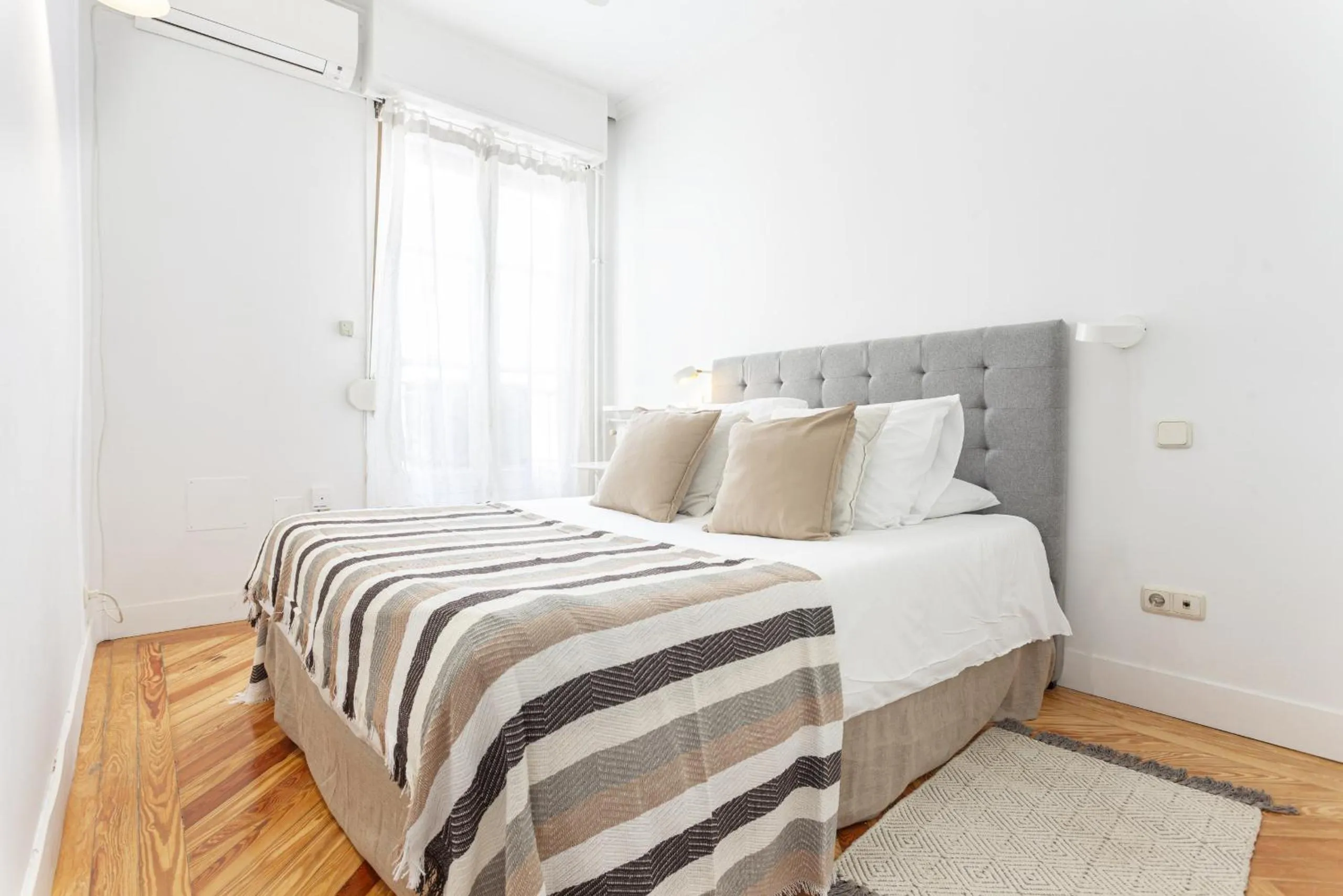 Bed in Apartamento Las Cortes II en Madrid