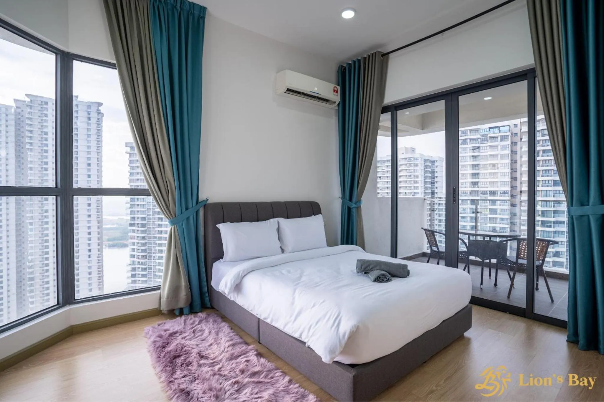 Bed in Sea View Country Garden Danga bay by Neo Suites