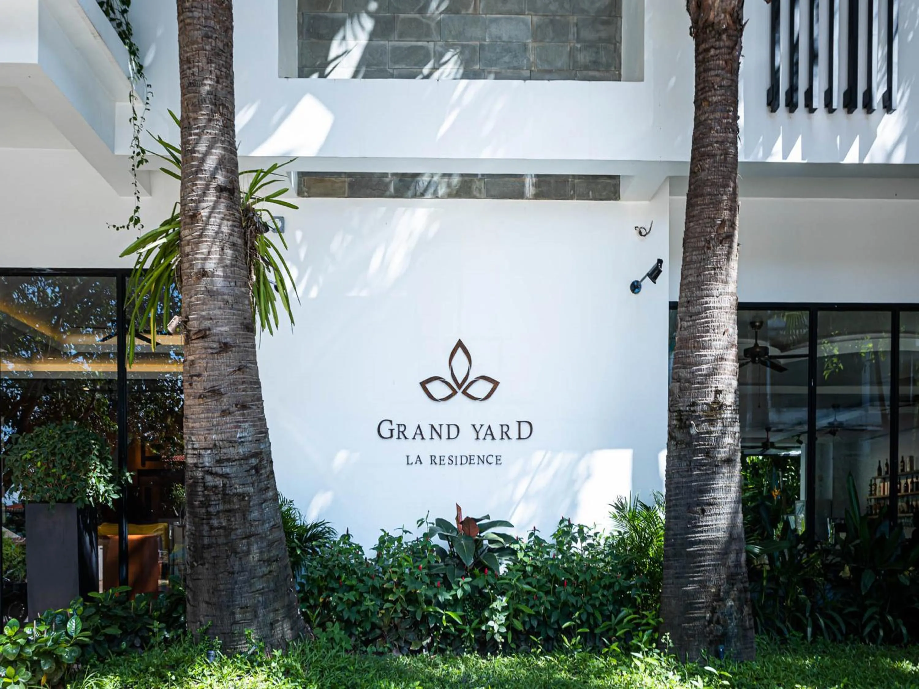 Property building in Grand Yard La Residence