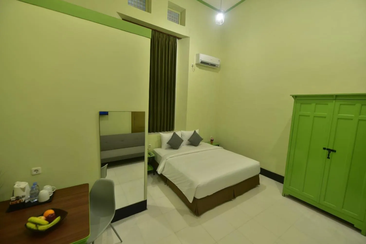 Bed in Hotel Irian Surabaya