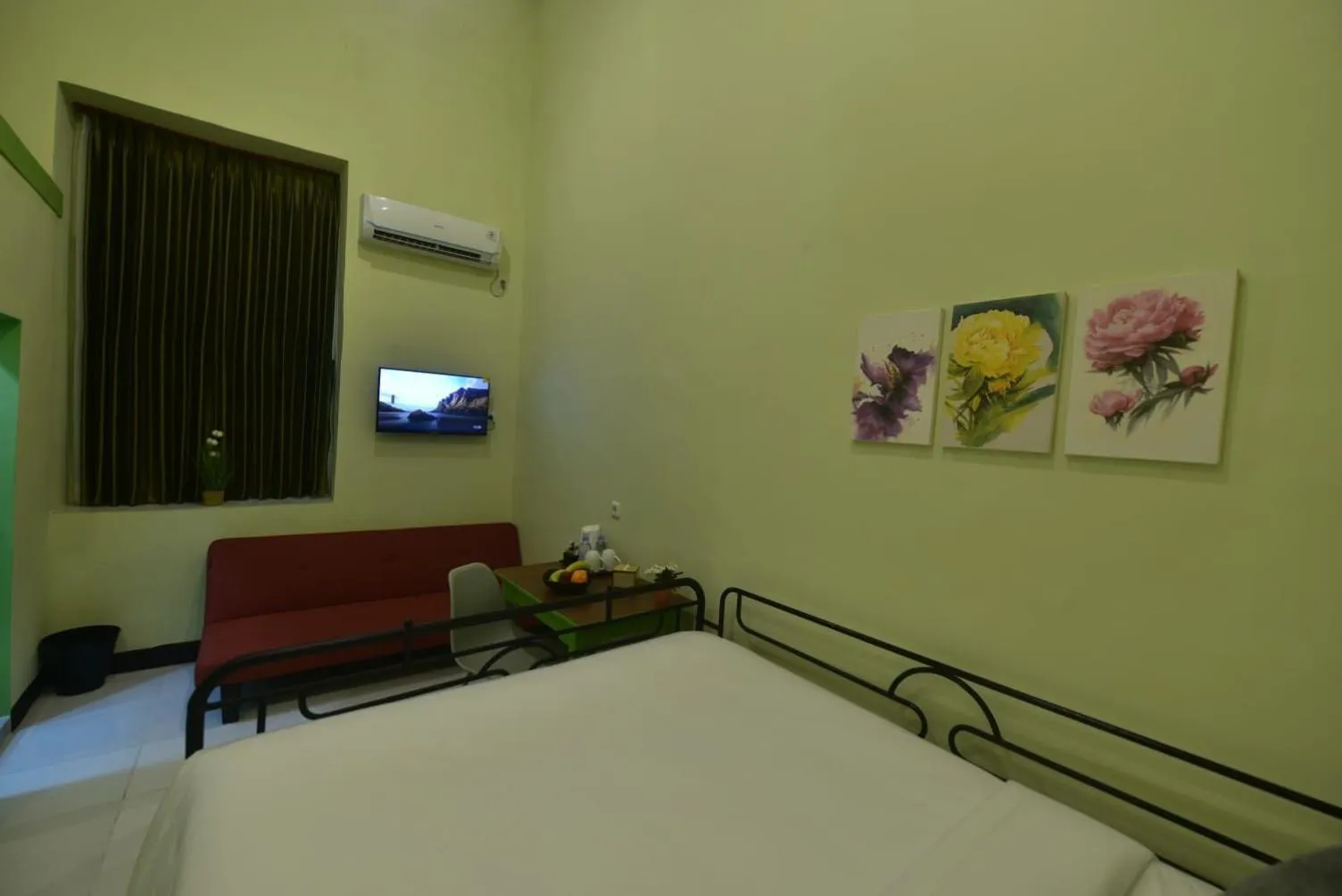 Bedroom in Hotel Irian Surabaya