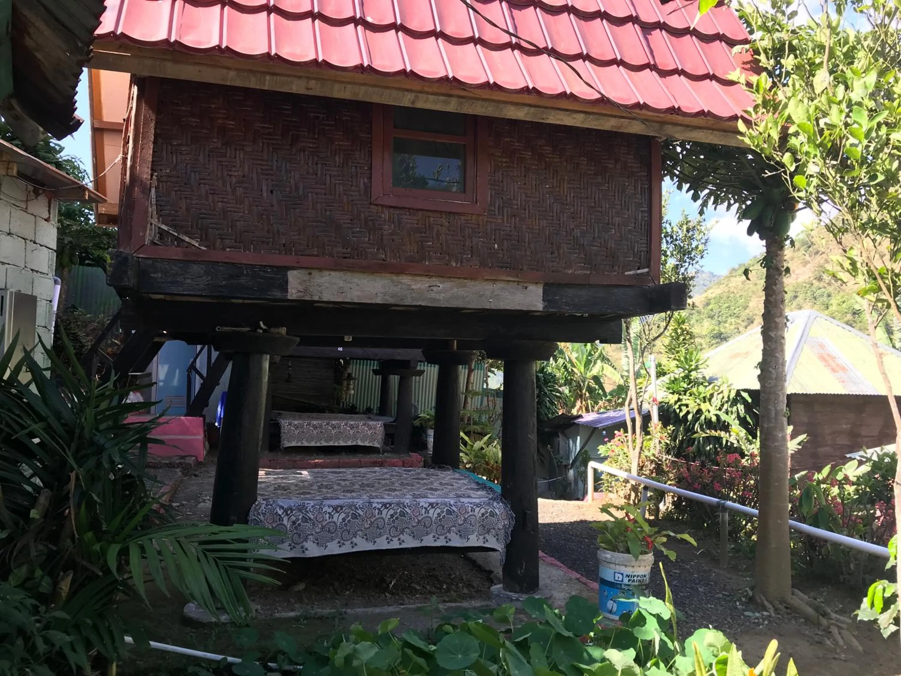 Property building in Bungalow Paer Doe