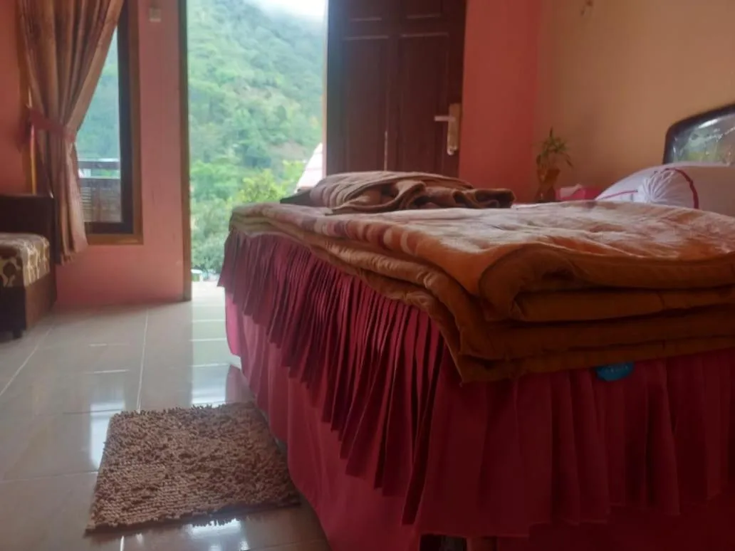 Bedroom, Bed in Bungalow Paer Doe