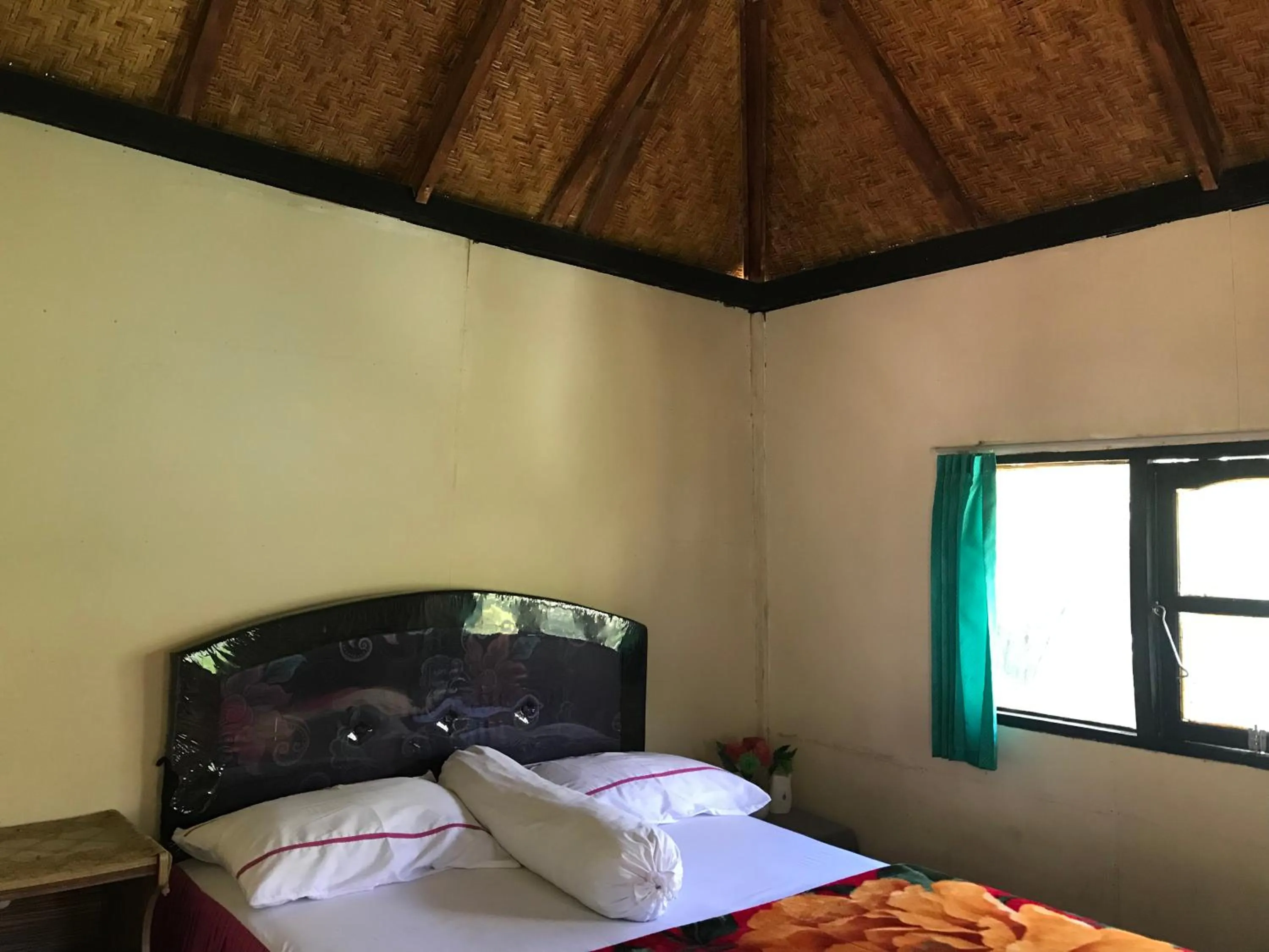 Bedroom, Bed in Bungalow Paer Doe