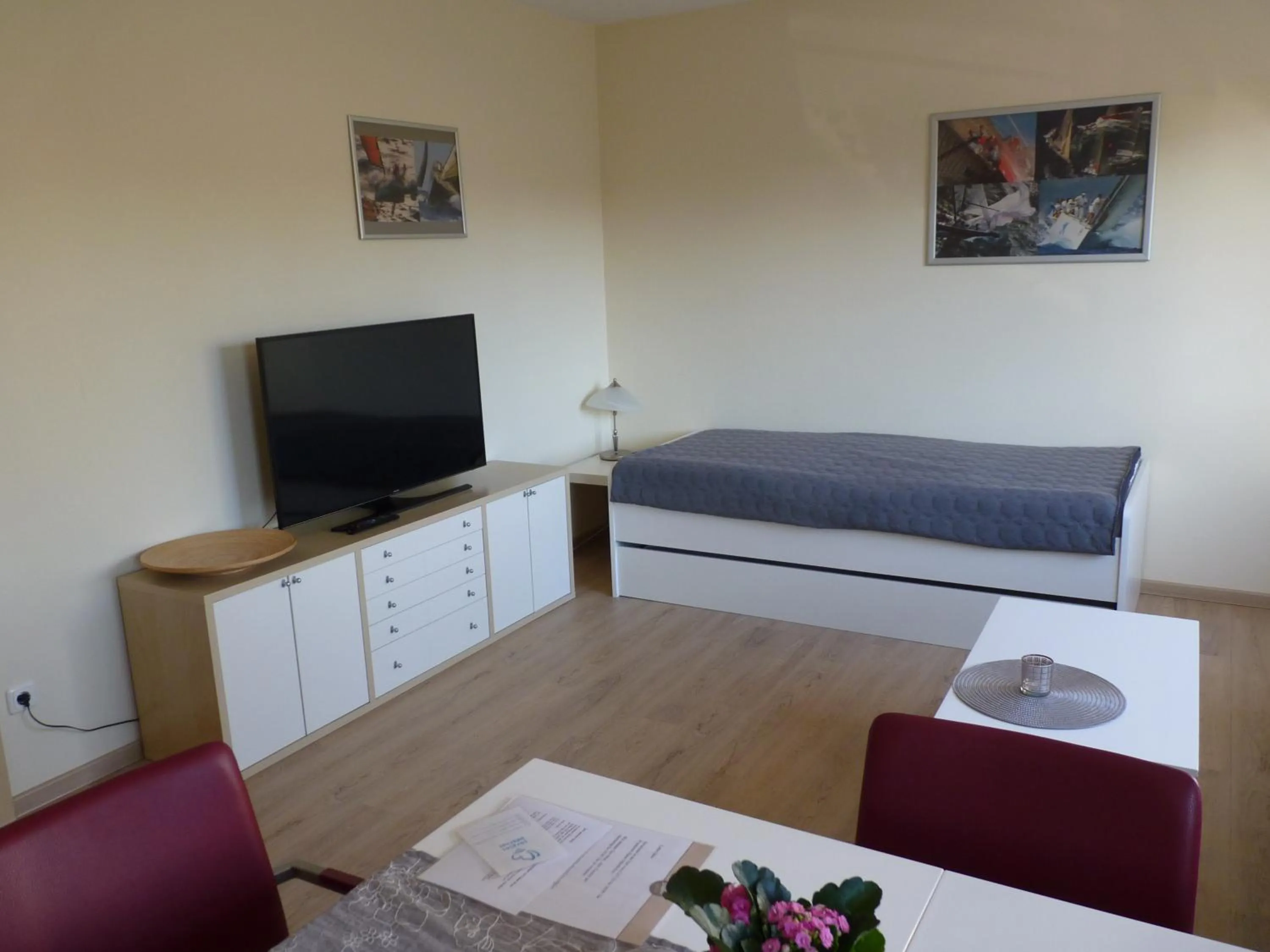 Bed in Cafe und Pension Blohm