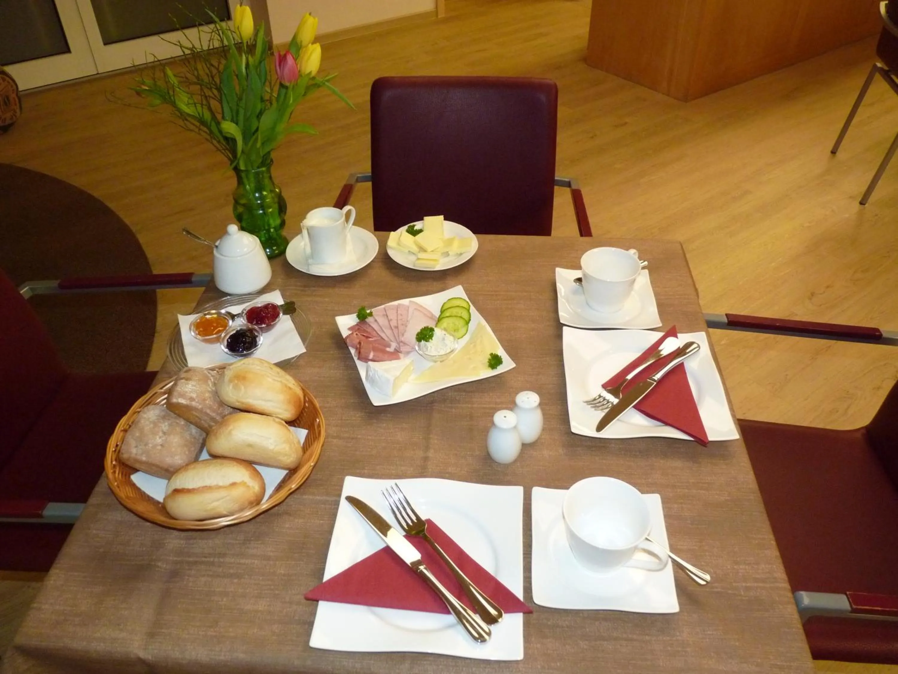 Breakfast in Cafe und Pension Blohm