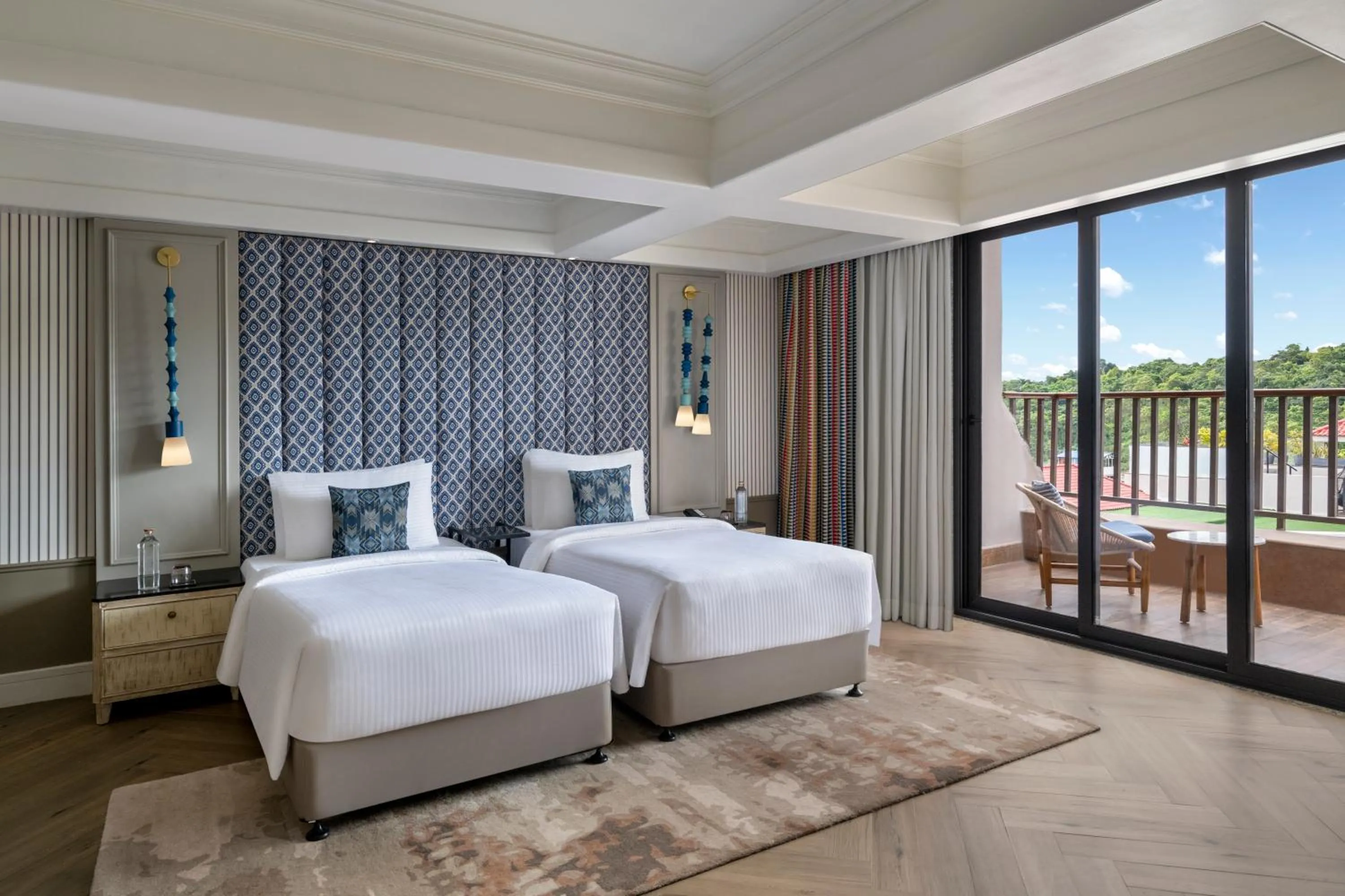 Bathroom, Bed in Grand Mercure Goa Candolim - An Accor Hotels Brand