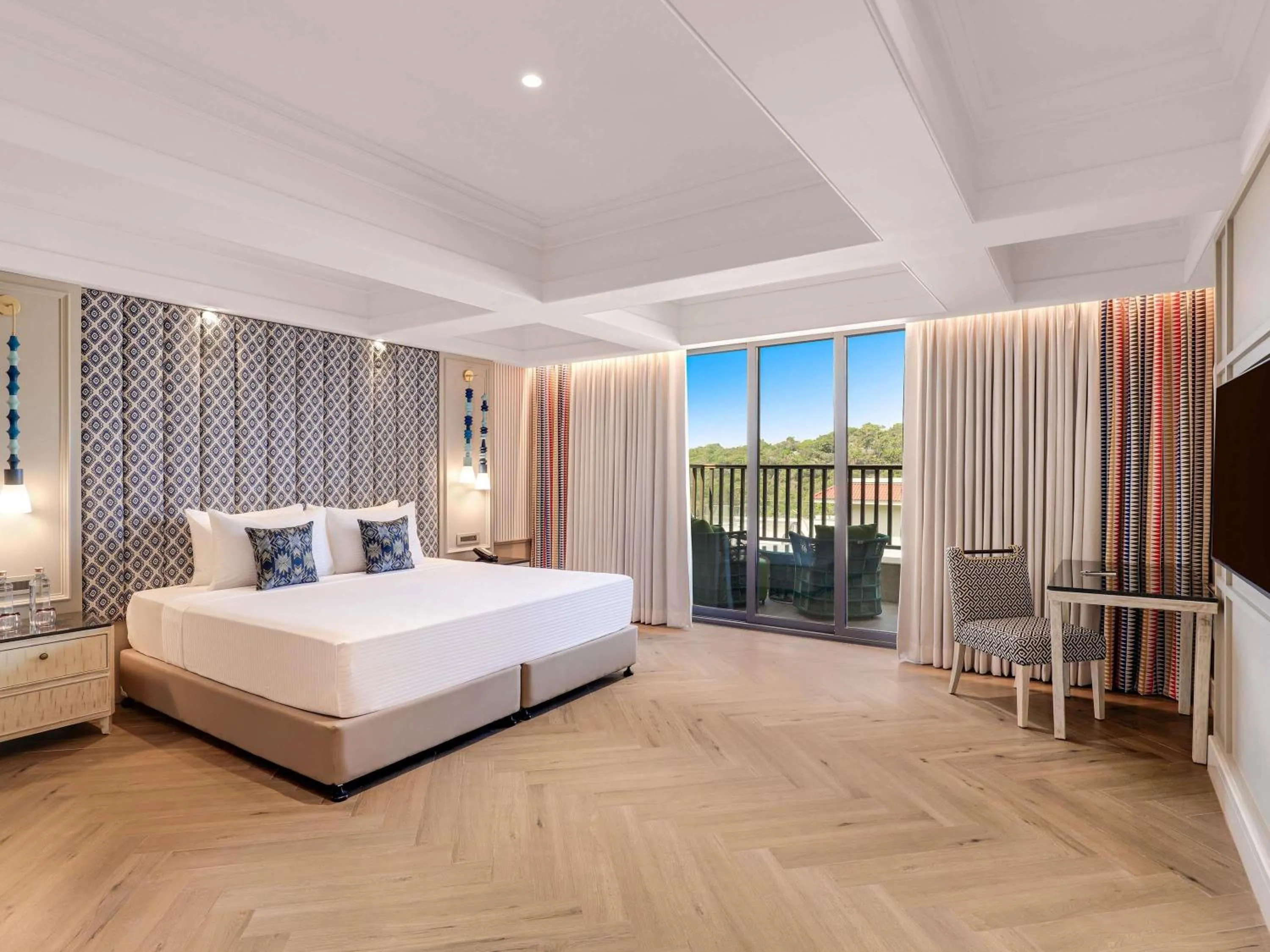 Bedroom, Bed in Grand Mercure Goa Candolim - An Accor Hotels Brand