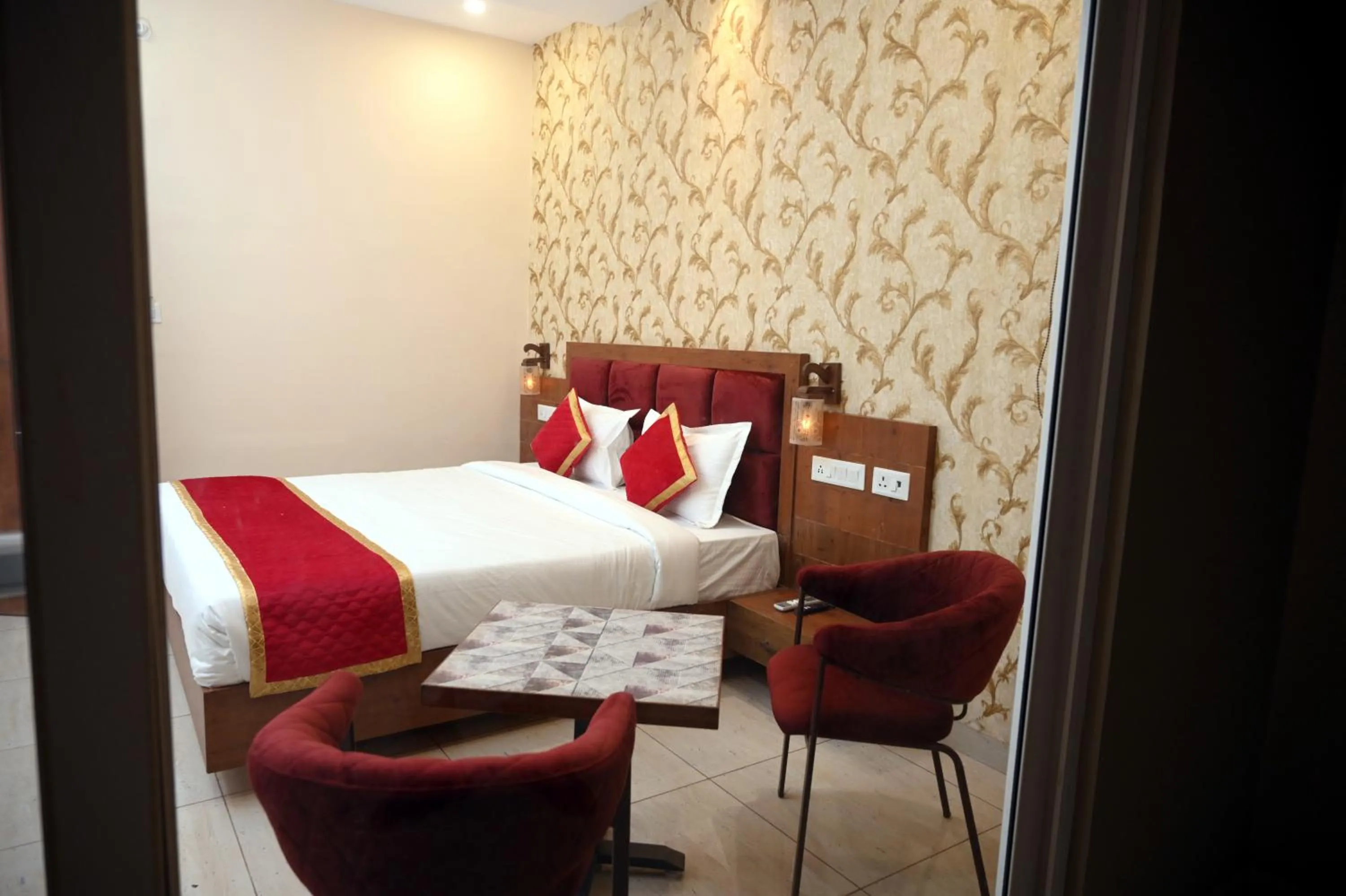 Bedroom, Bed in Hotel Singla Residency