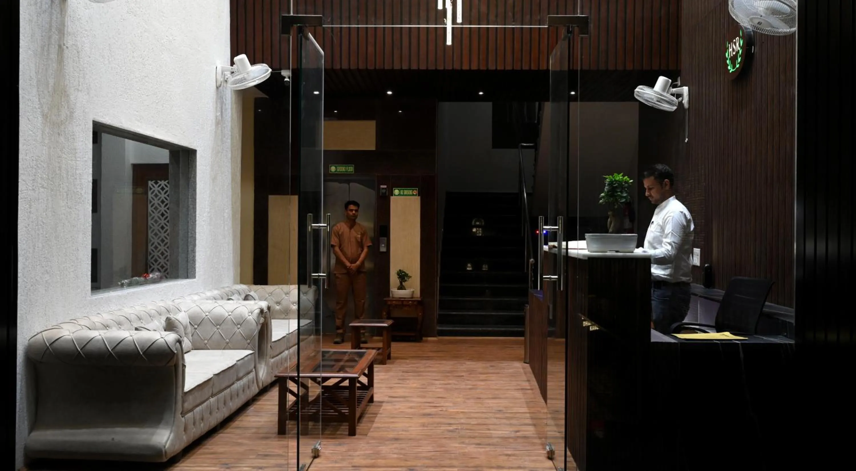 Lobby or reception in Hotel Singla Residency