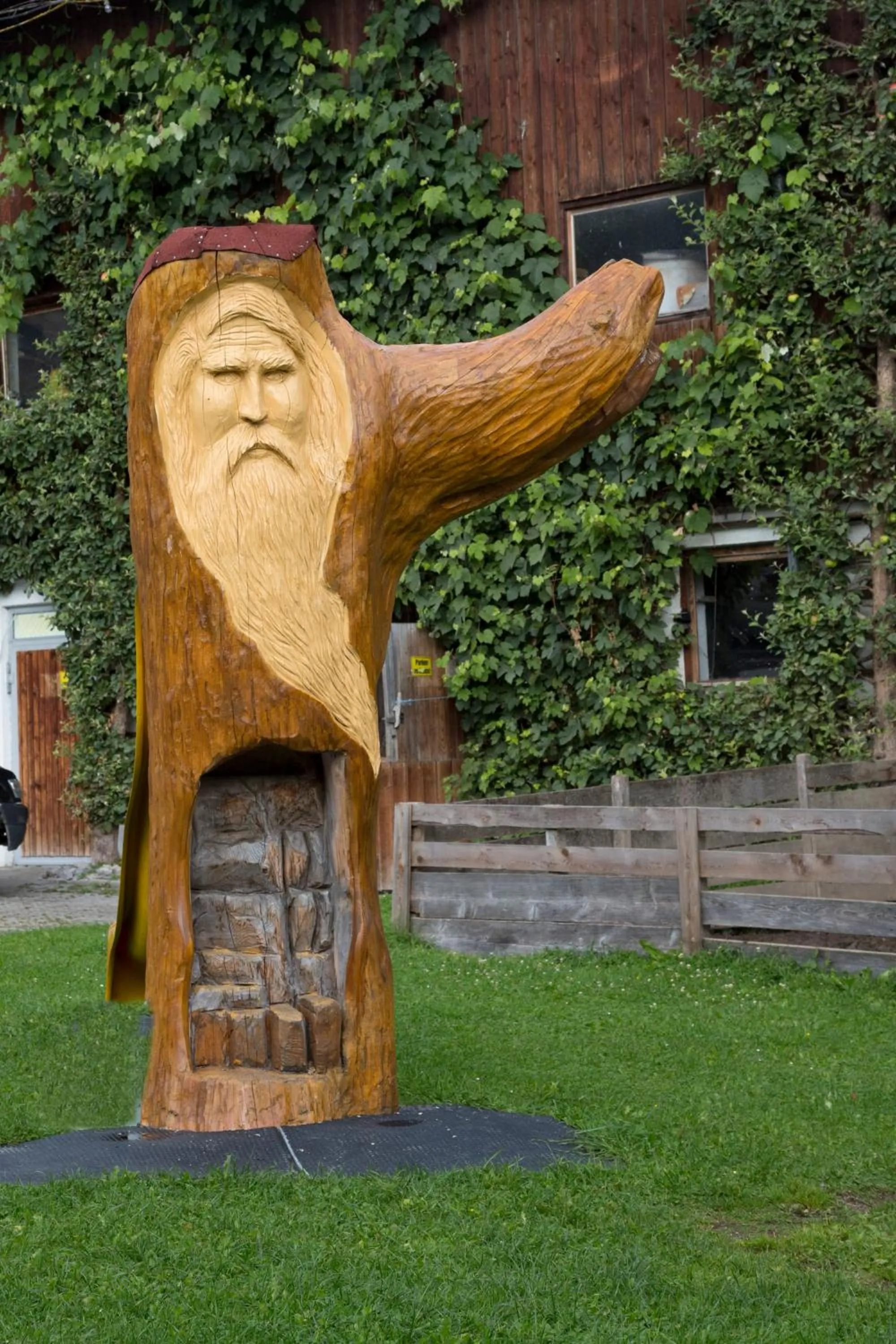 Decorative detail in Gasthaus Mitterjager