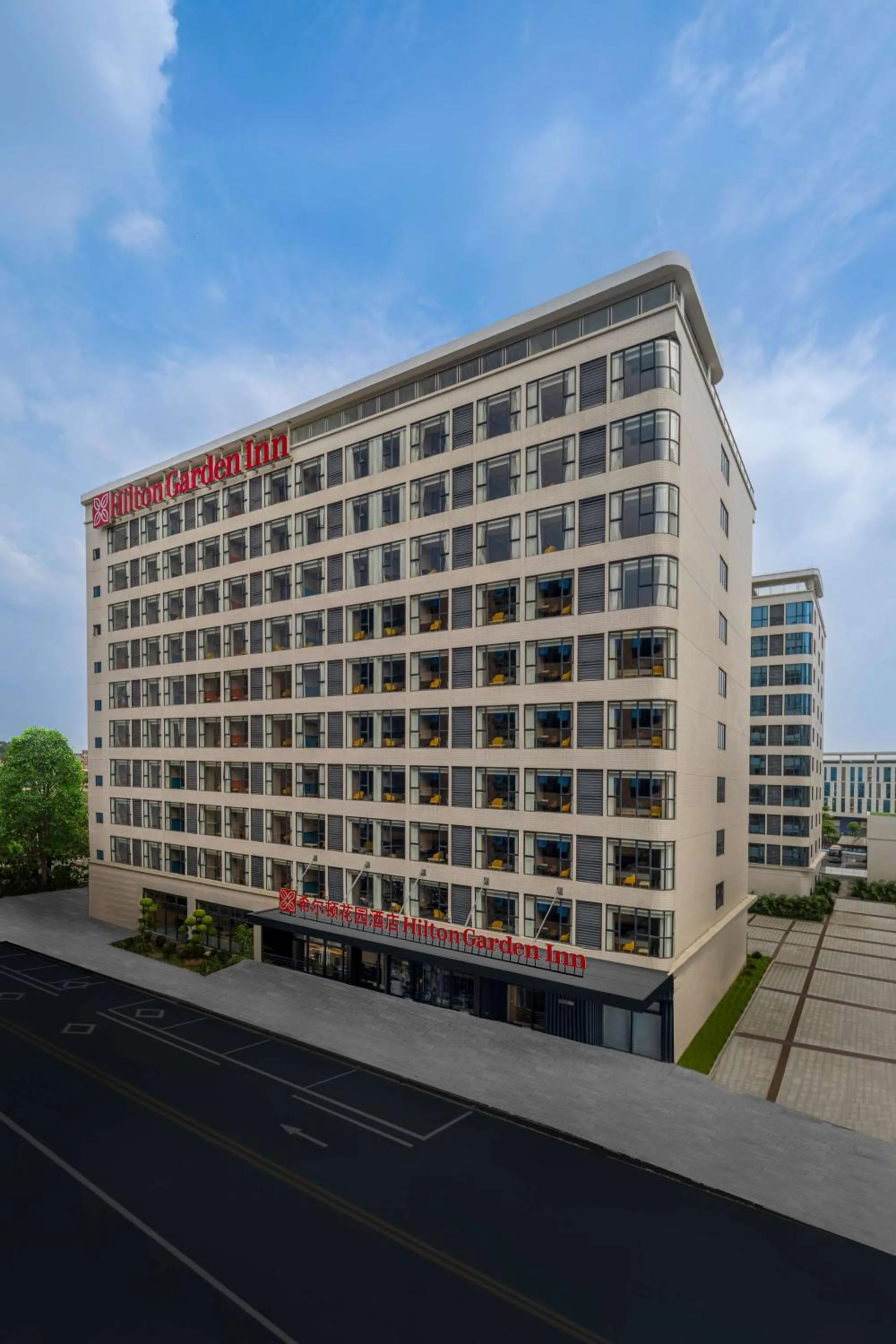 Property building in Hilton Garden Inn Guangzhou Airport Aerotropolis - Free shuttle to Airport