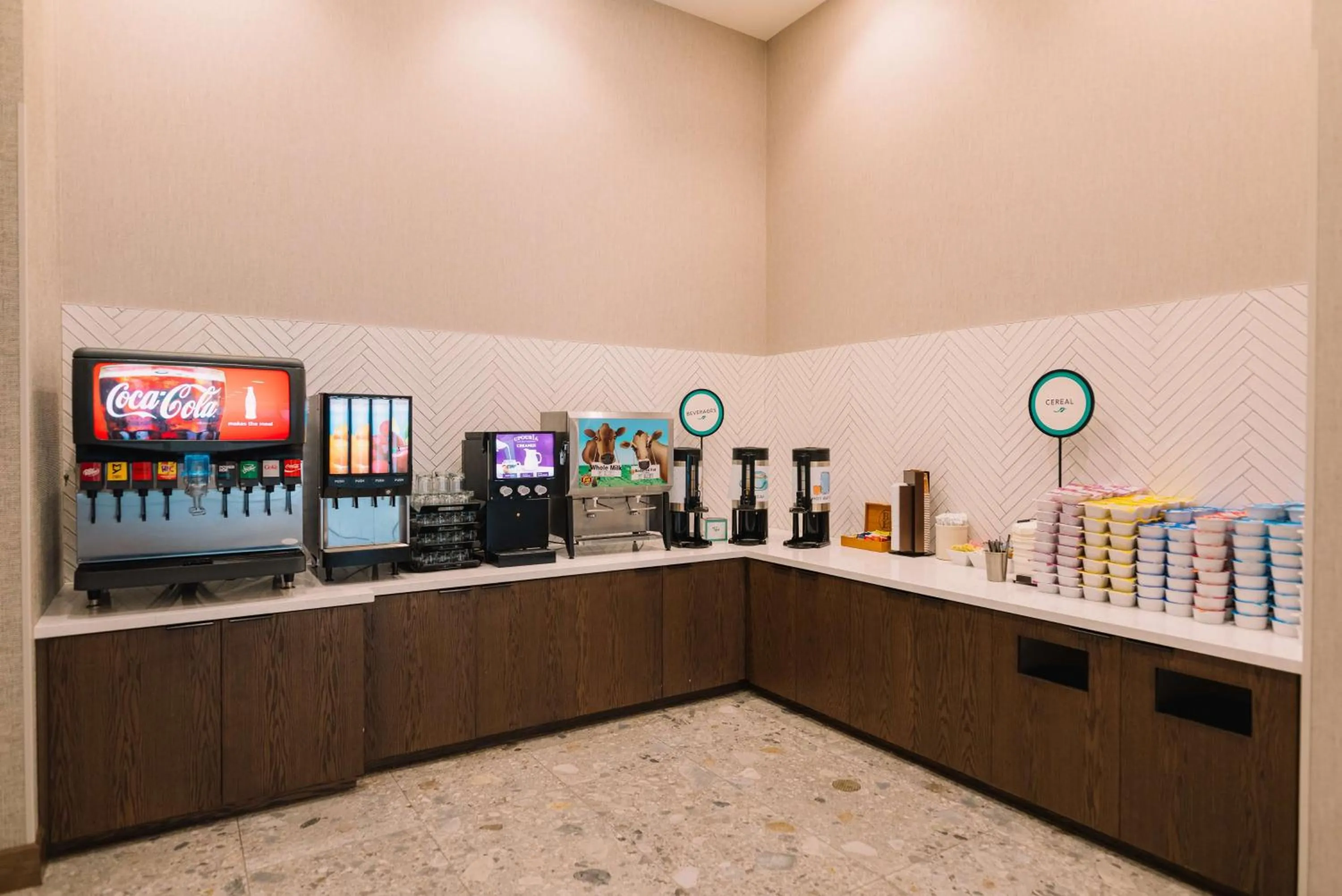 Breakfast in Embassy Suites By Hilton Gatlinburg Resort