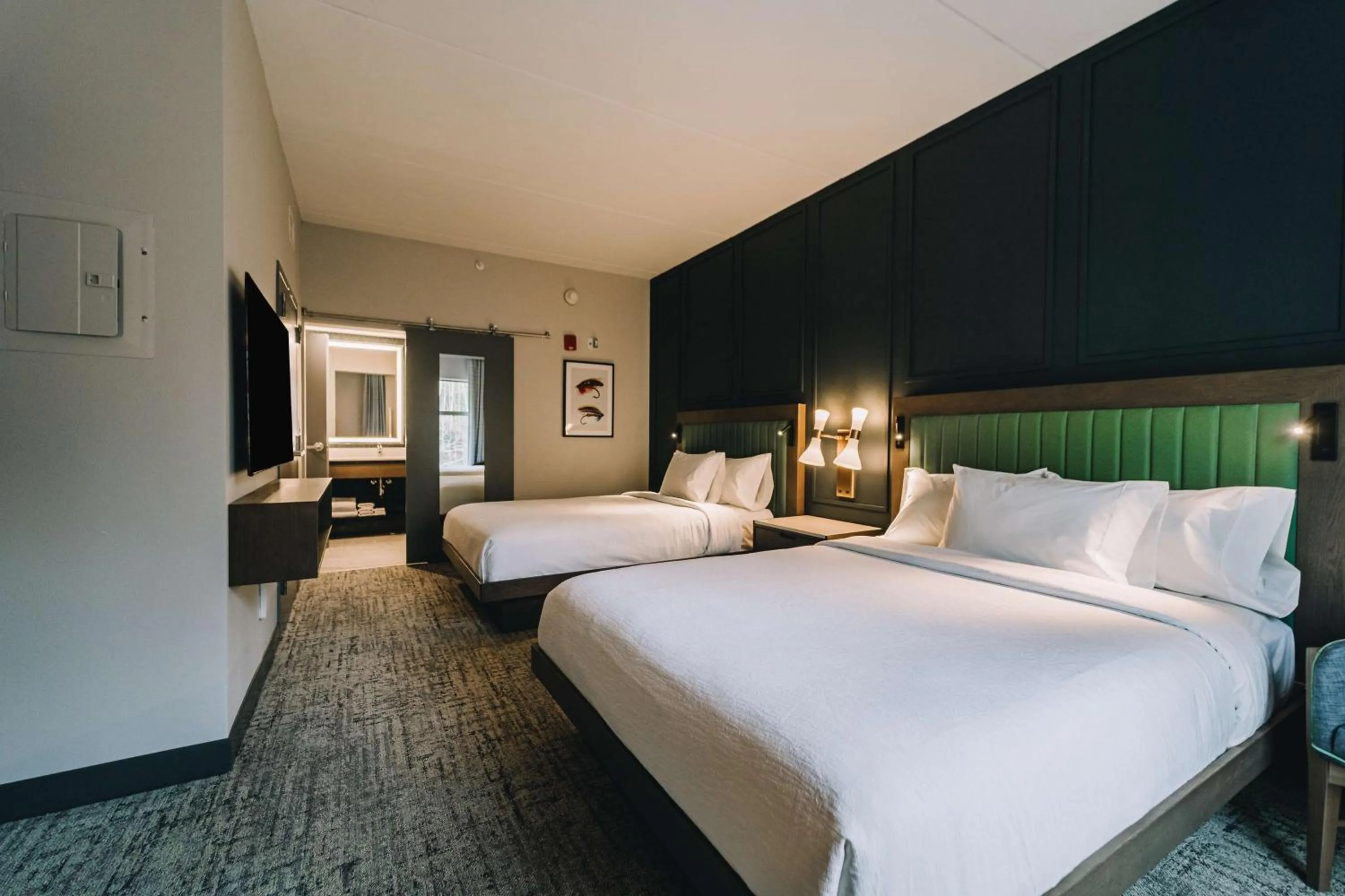 Bed in Embassy Suites By Hilton Gatlinburg Resort