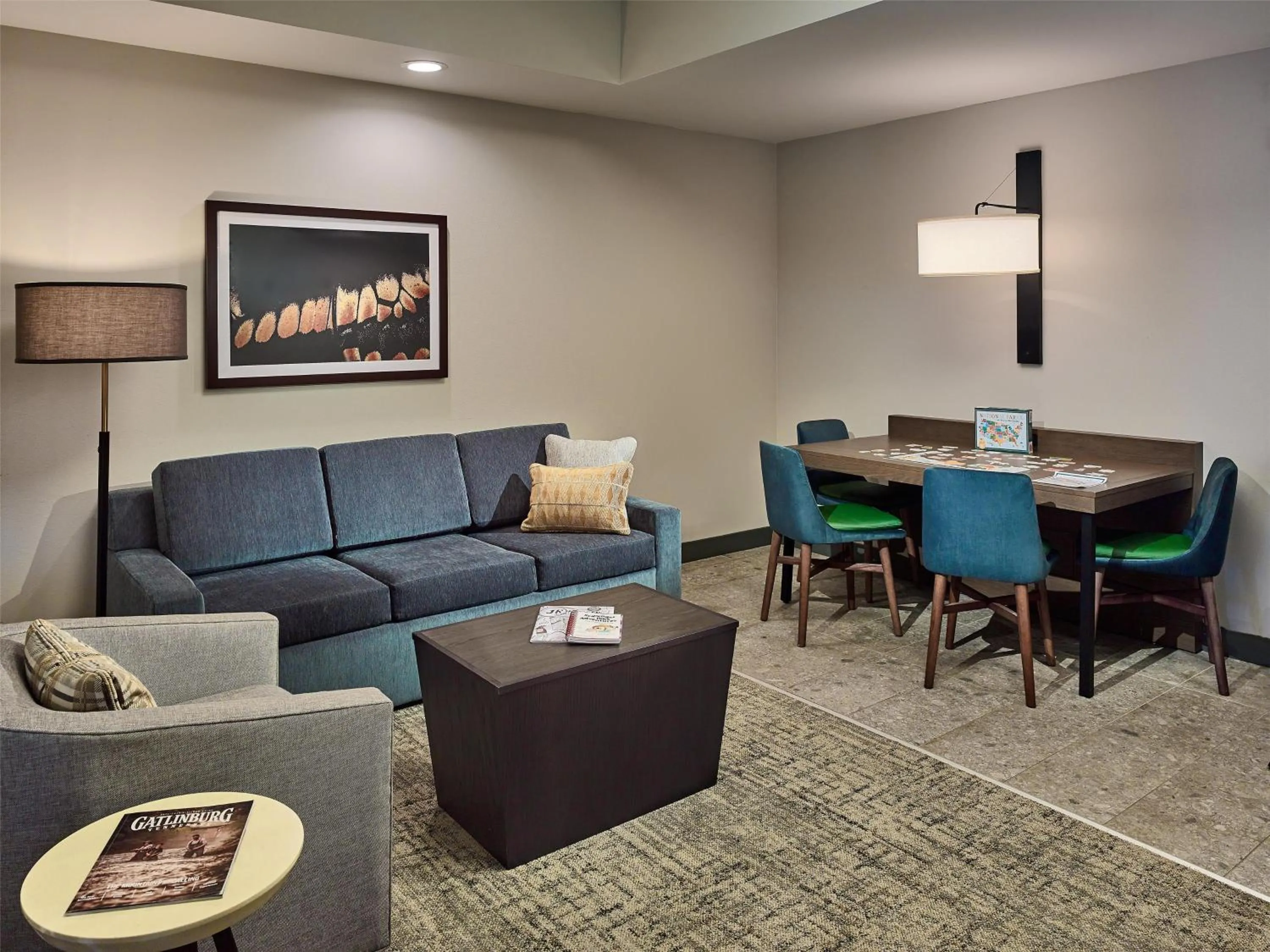 Living room in Embassy Suites By Hilton Gatlinburg Resort