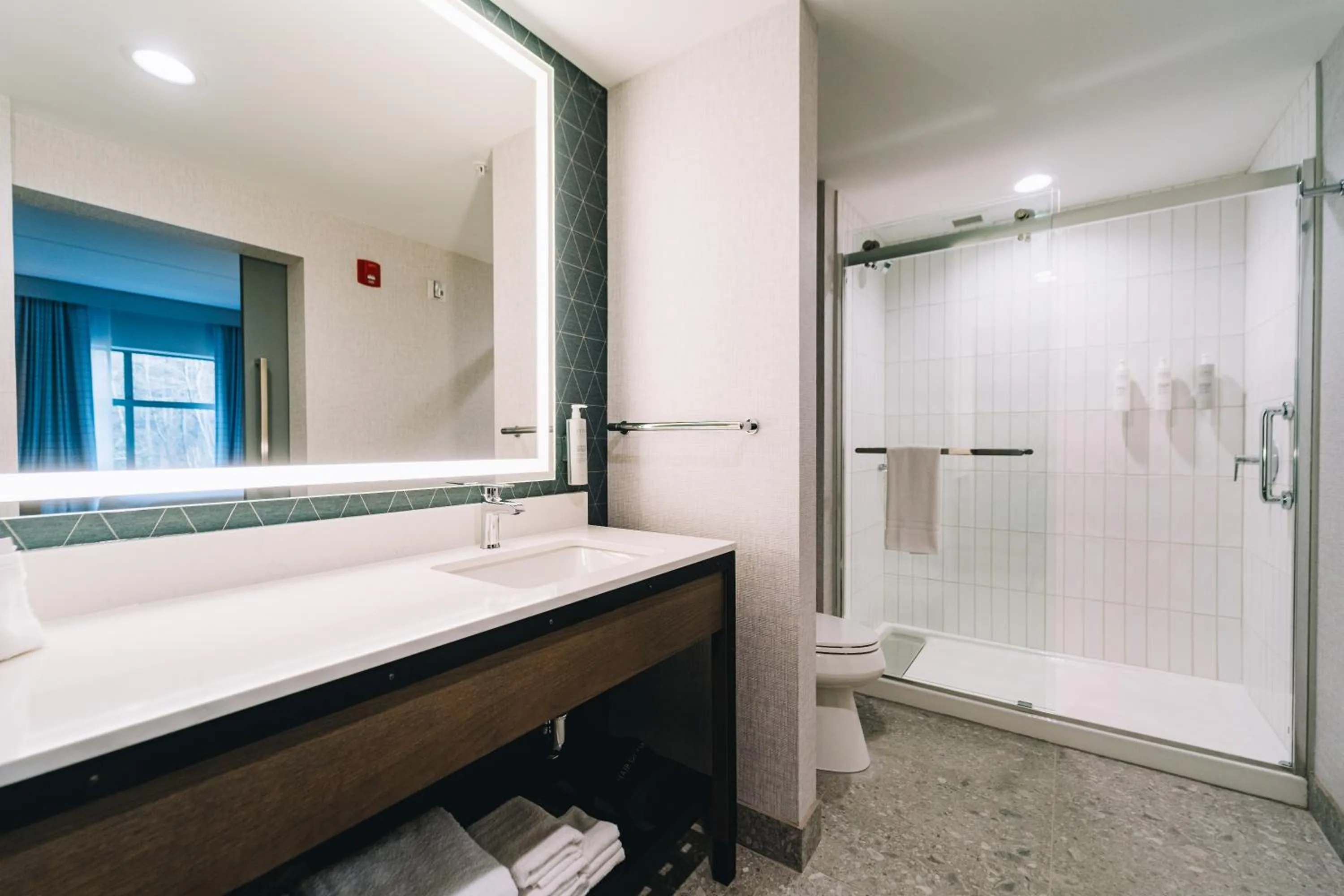 Shower in Embassy Suites By Hilton Gatlinburg Resort