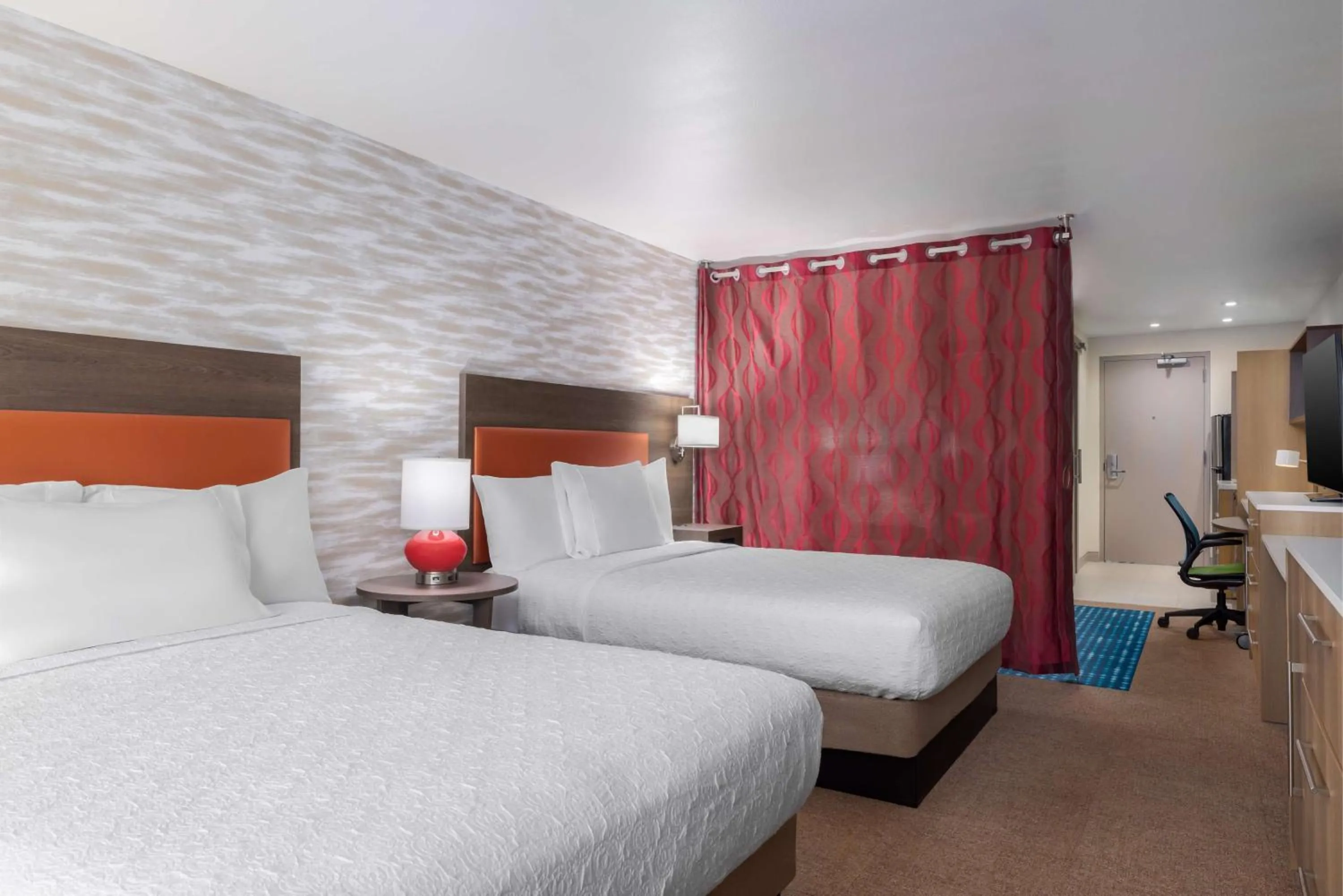 Bed in Home2 Suites By Hilton El Centro
