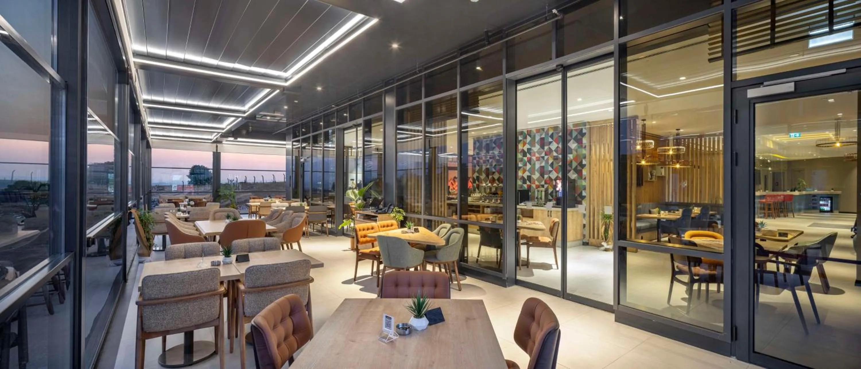 Restaurant/places to eat in Hampton By Hilton Cerkezkoy