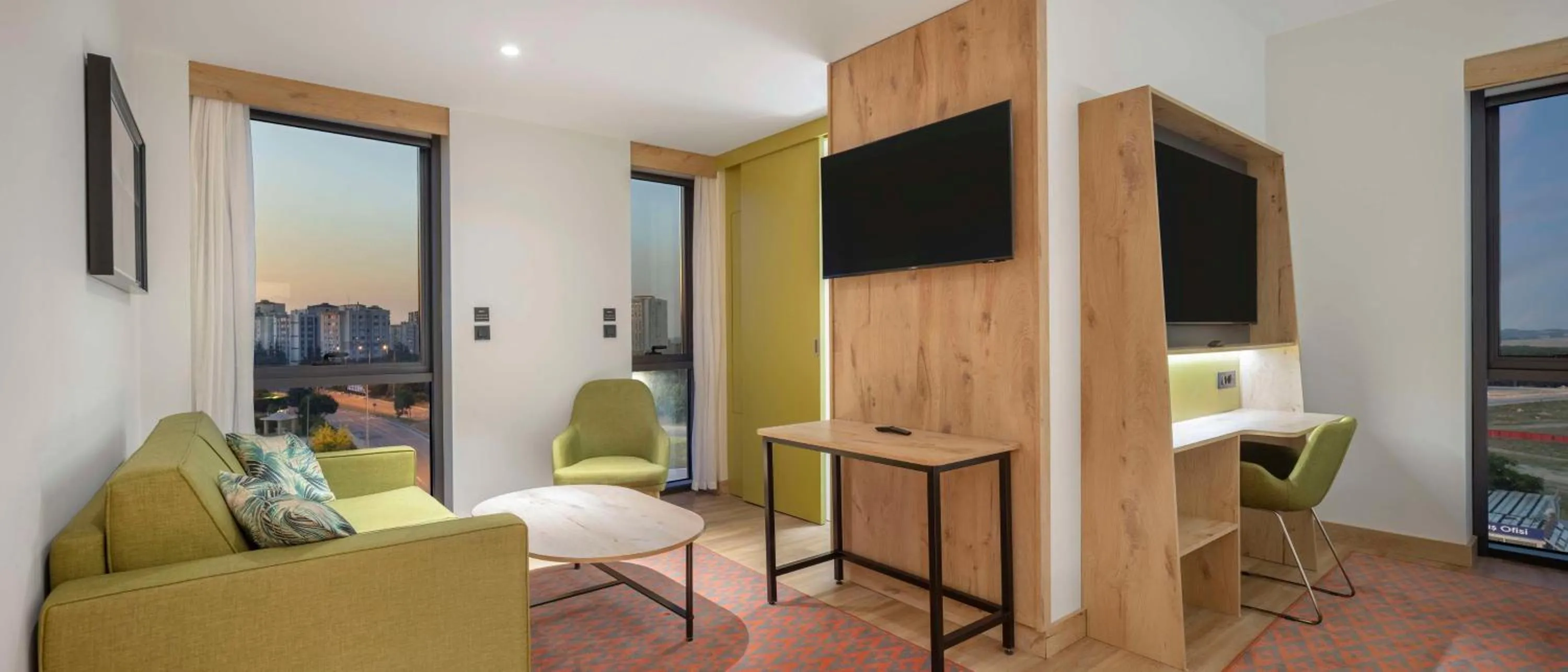 Living room in Hampton By Hilton Cerkezkoy