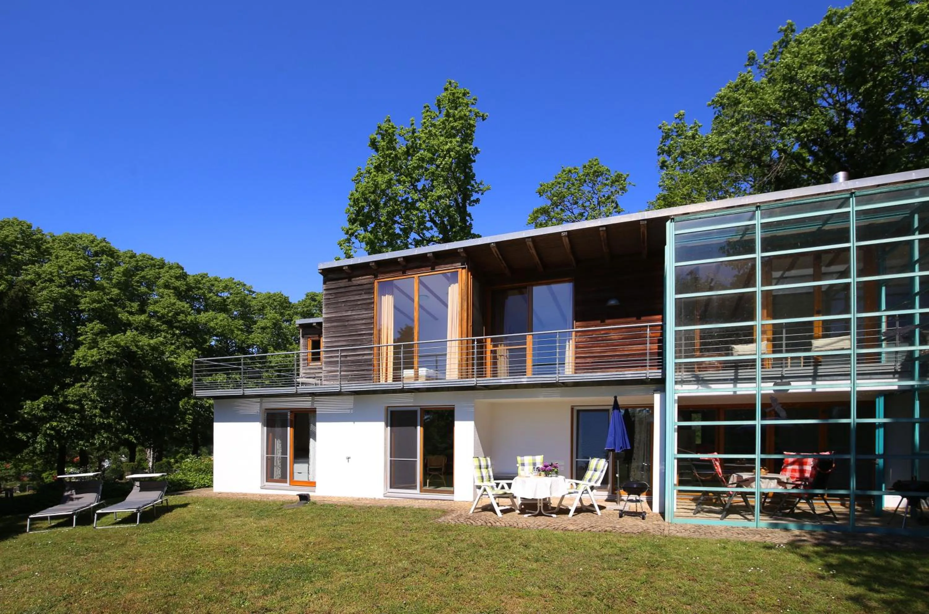 Property building in Villa Tannenweg
