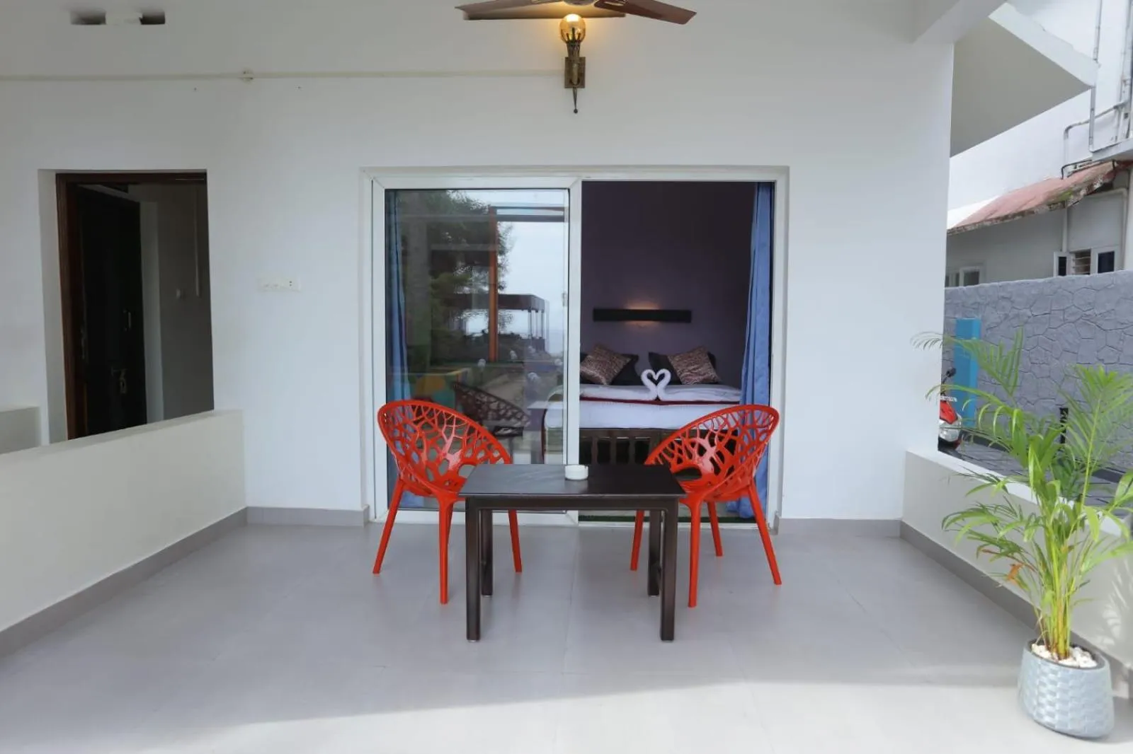 Balcony/Terrace in Sky Frame Beach Resort