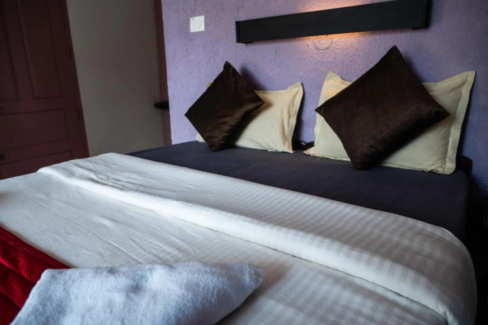 Bed in Sky Frame Beach Resort