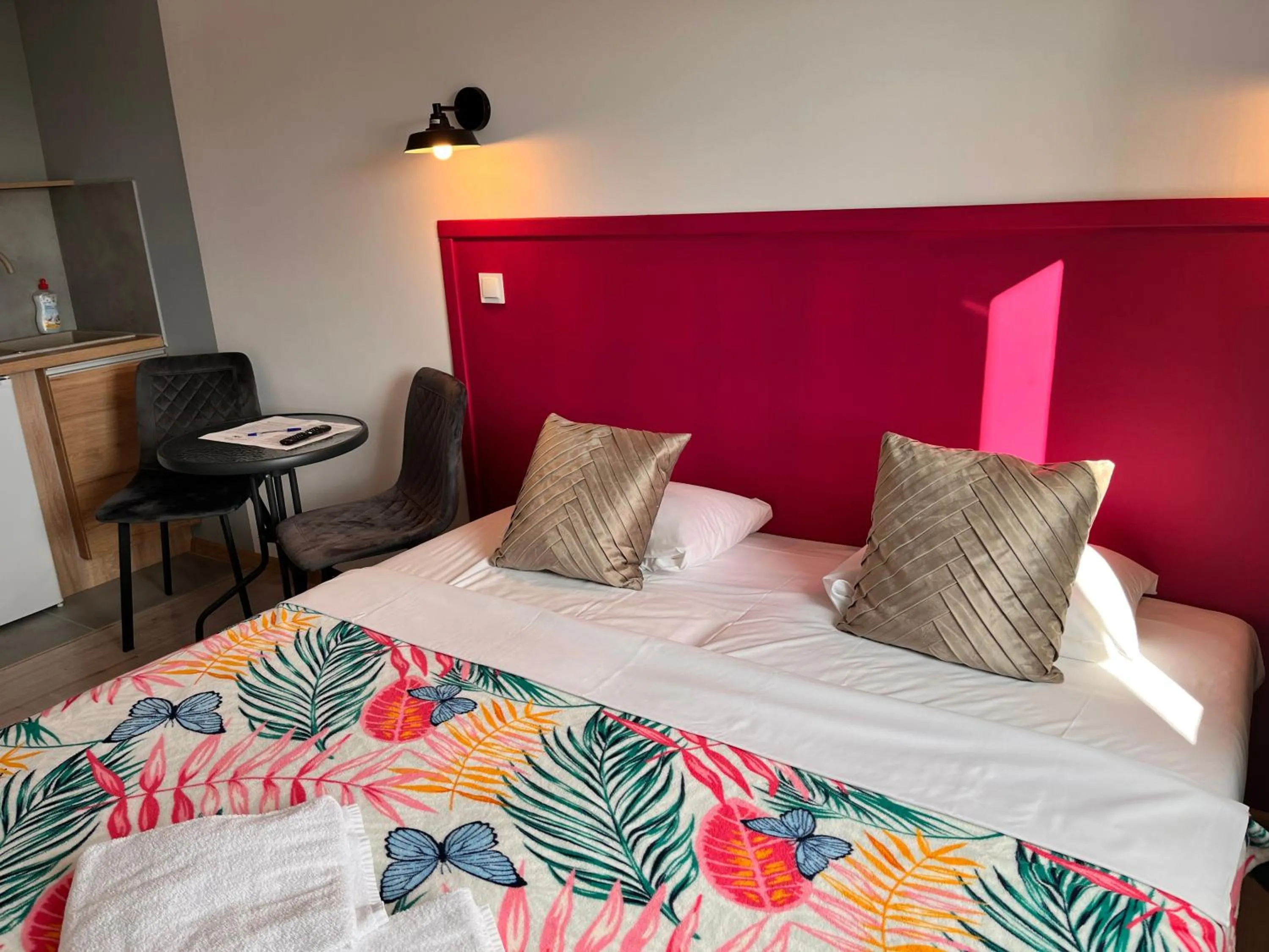 Bed in 3 Budget Stay Apartments