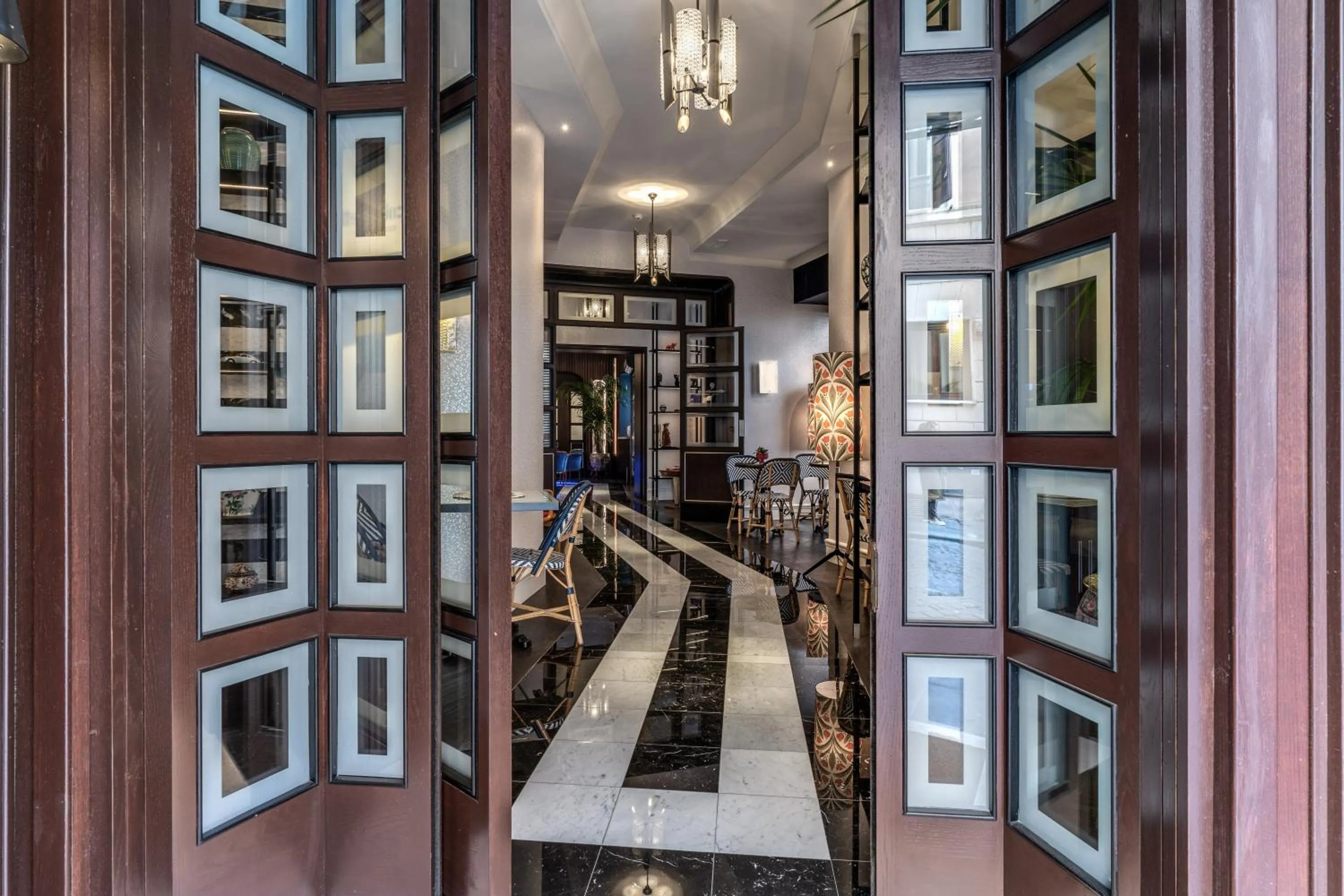 Facade/entrance in TB Place Roma